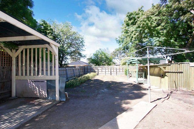 8 Killerton Crescent, HEIDELBERG WEST VIC 3081, Heidelberg West - Thumbnail 2