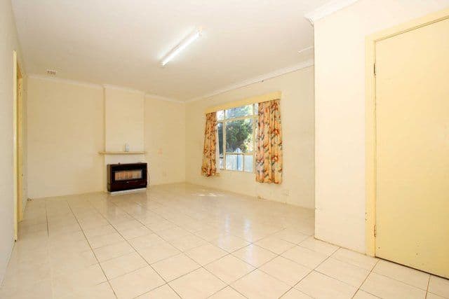 8 Killerton Crescent, HEIDELBERG WEST VIC 3081, Heidelberg West - Thumbnail 3