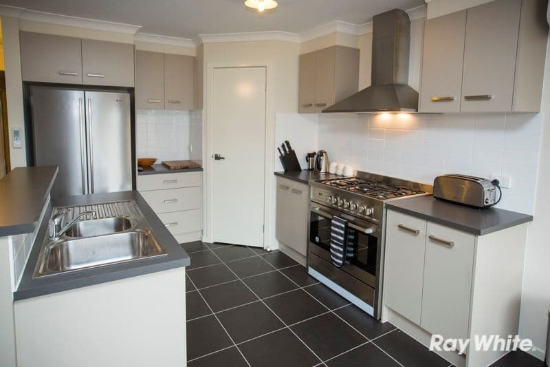 25 Inspiration Circuit, PAKENHAM VIC 3810, Pakenham - Thumbnail 2