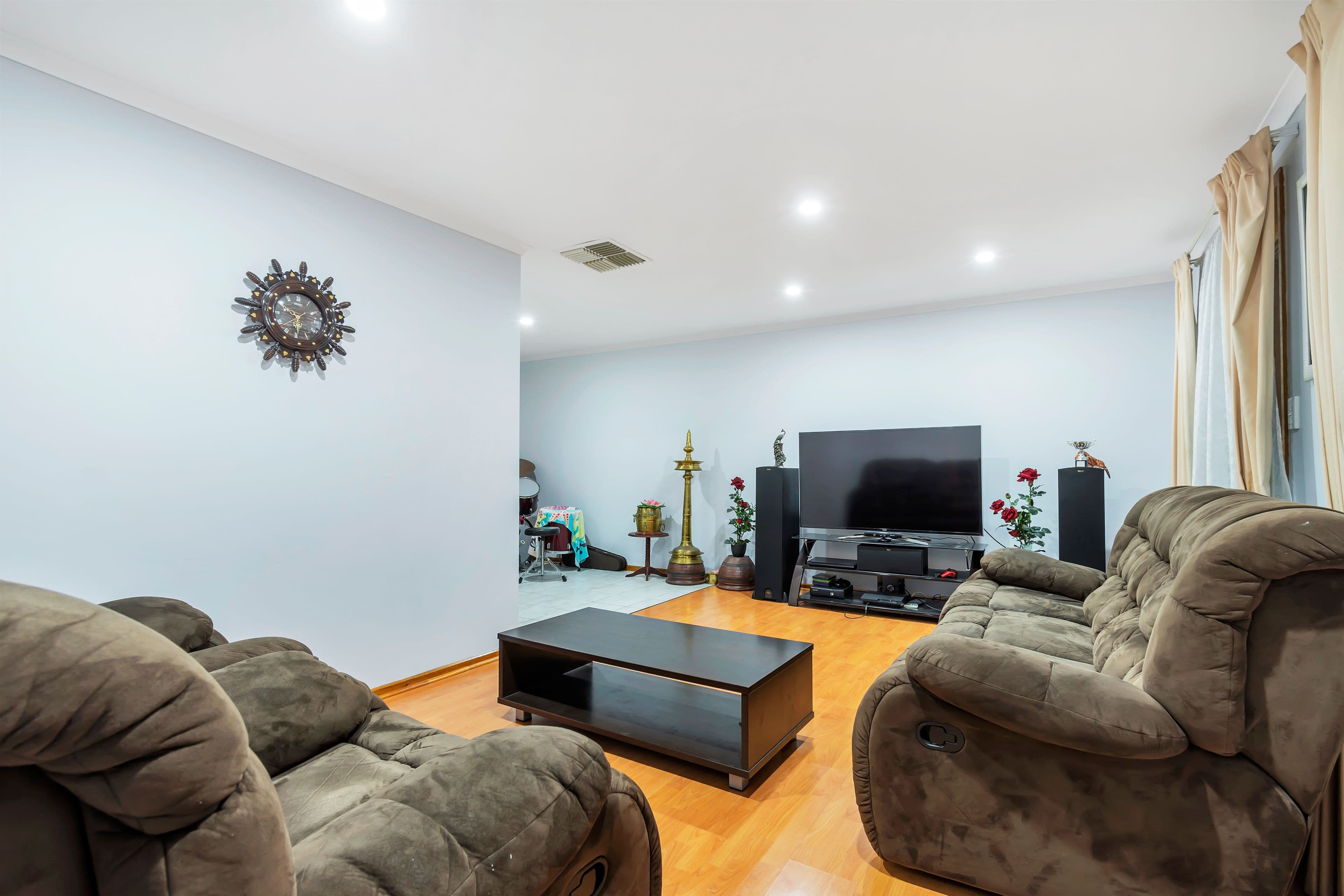 48 Swallow Crescent, Parafield Gardens SA 5107, Parafield Gardens - Thumbnail 3