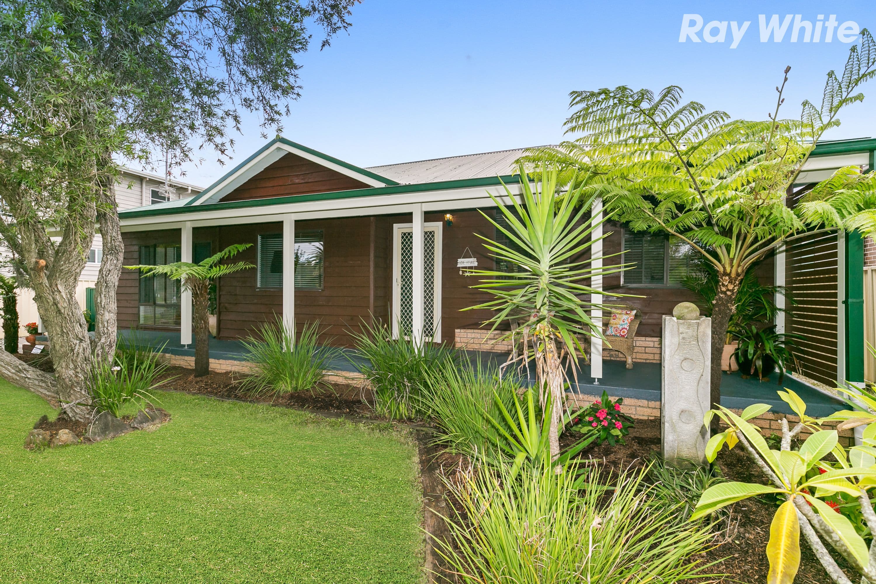 16 Pyang Avenue, Davistown - Thumbnail 2