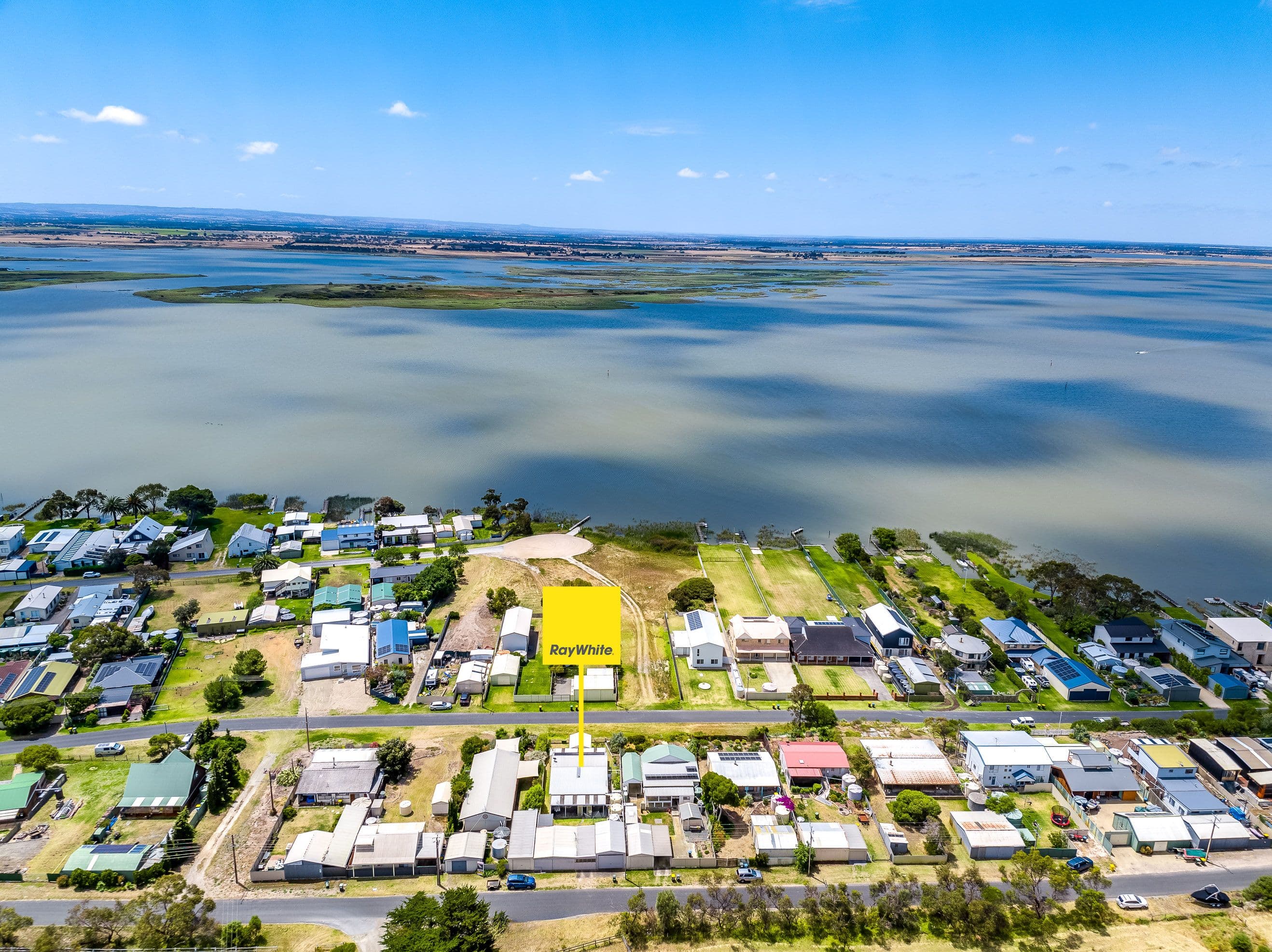 54 Sidney Parade, Hindmarsh Island SA 5214, Hindmarsh Island - Thumbnail 2