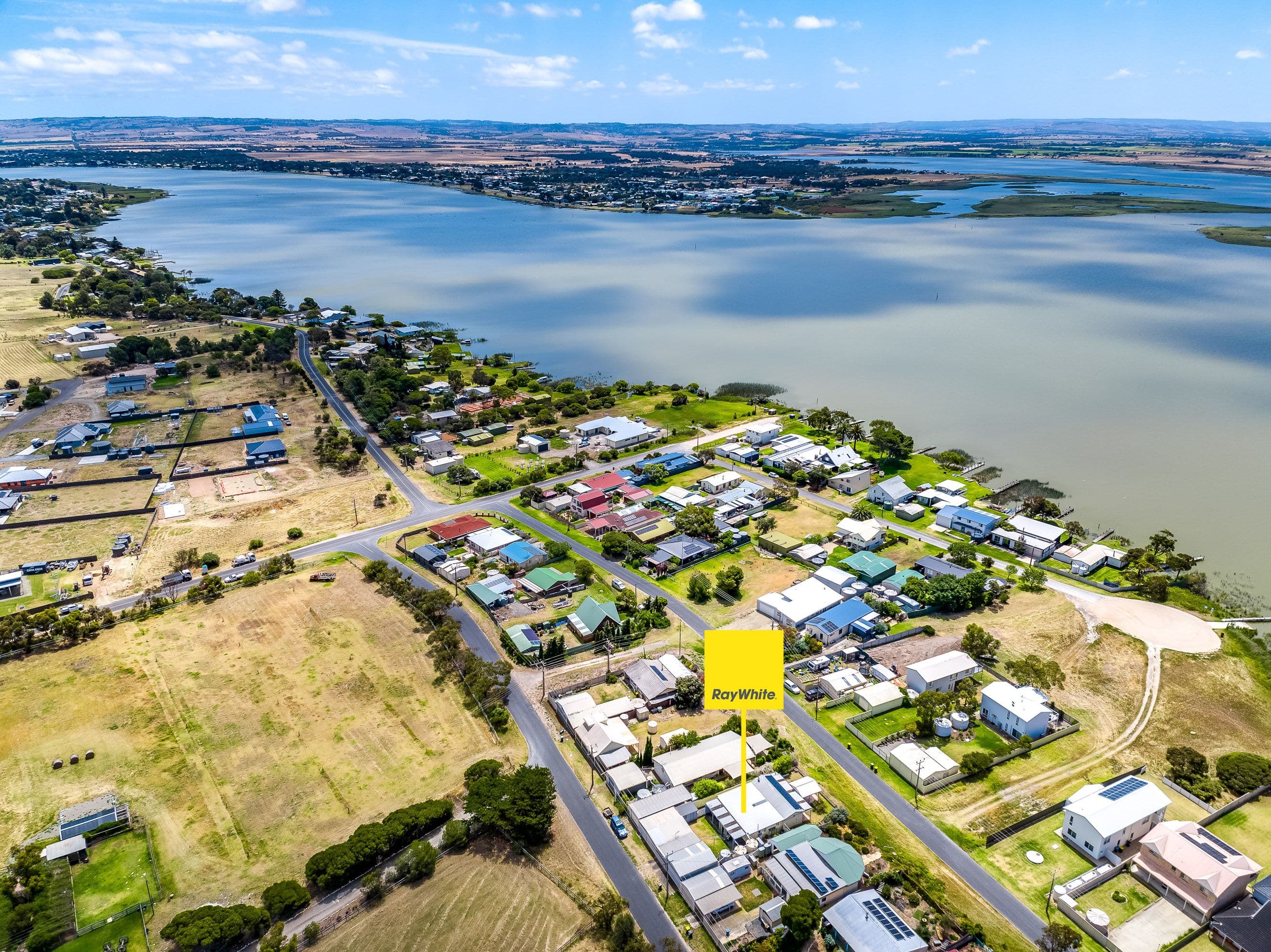 54 Sidney Parade, Hindmarsh Island SA 5214, Hindmarsh Island - Thumbnail 3