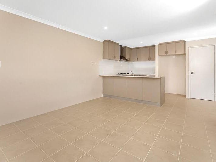 61 Adelong Avenue, Golden Bay WA 6174, Golden Bay - Thumbnail 2