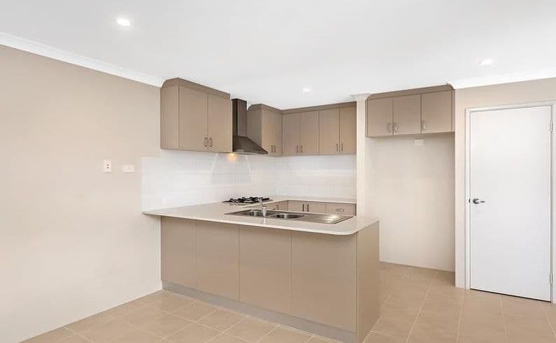 61 Adelong Avenue, Golden Bay WA 6174, Golden Bay - Thumbnail 3