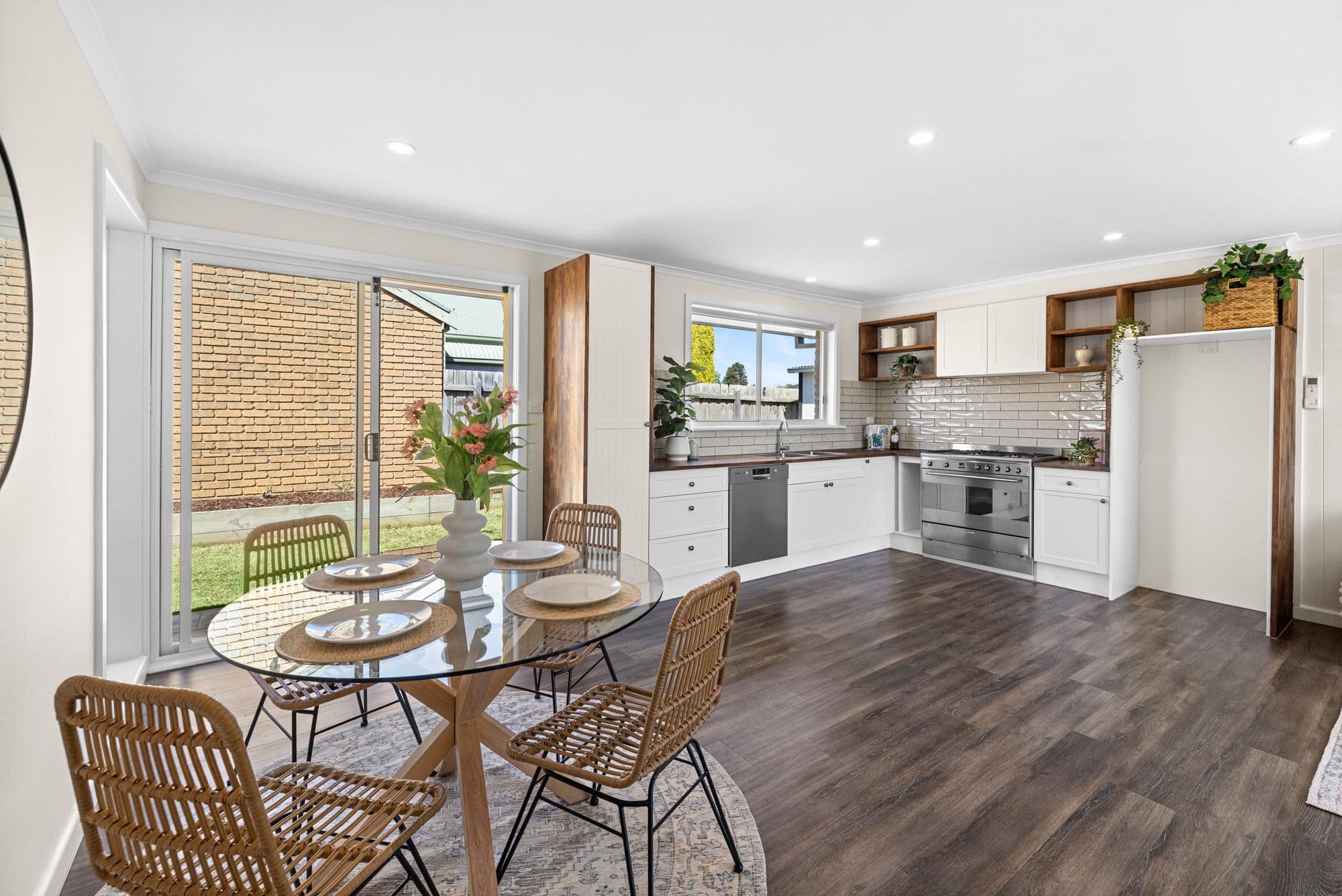 6 Mekong Close, Werribee VIC 3030, Werribee - Thumbnail 2