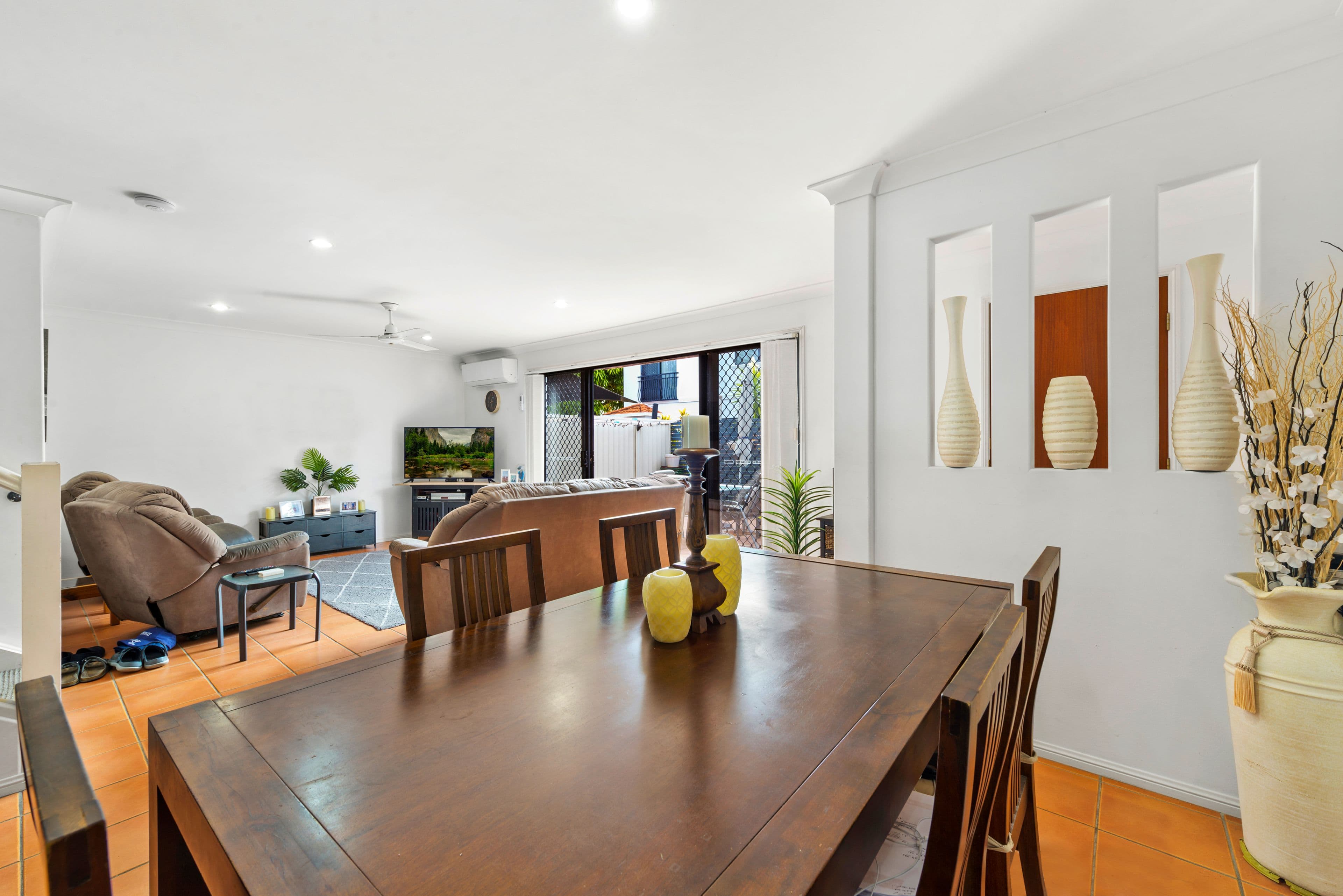 4 Scenic Avenue, Benowa QLD 4217, Benowa - Thumbnail 4