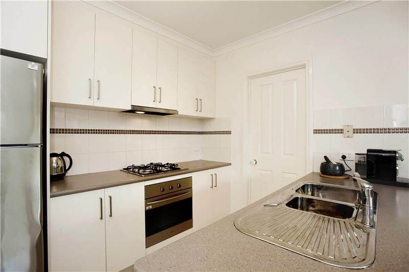 2 Young Street, LARA VIC 3212, Lara - Thumbnail 4