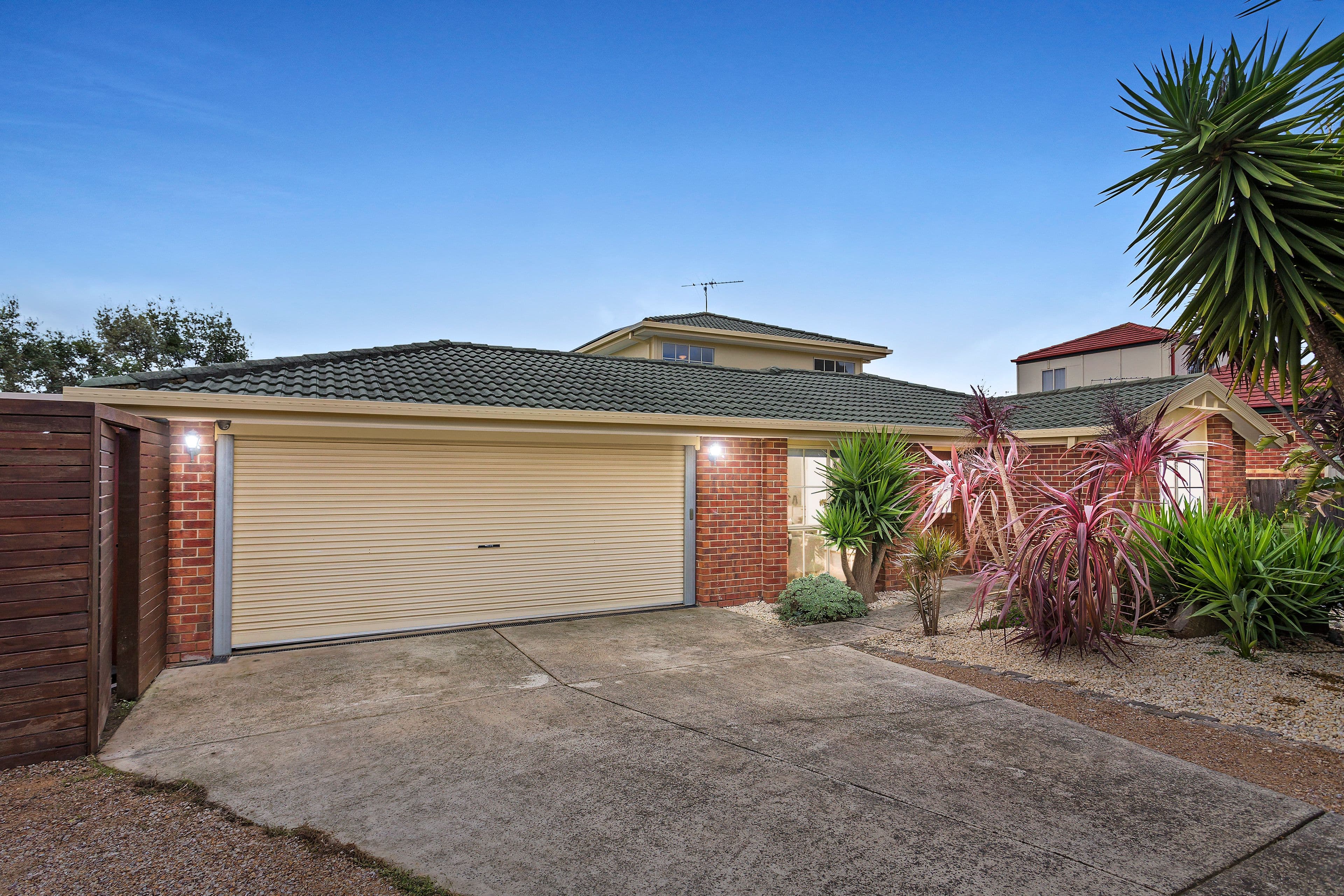 9 Kiernan Close, Mill Park VIC 3082, Mill Park - Image 1