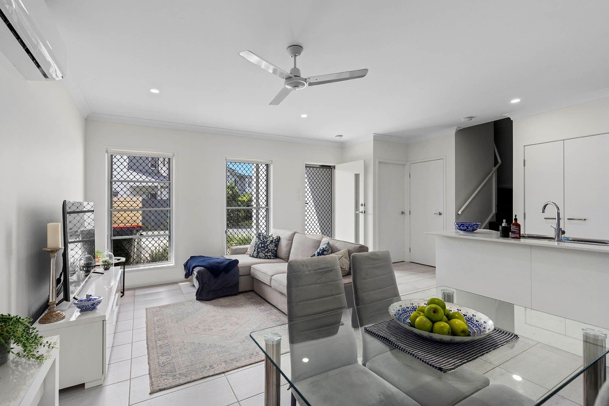30 Creekside Terrace, Albany Creek QLD 4035, Albany Creek - Thumbnail 2