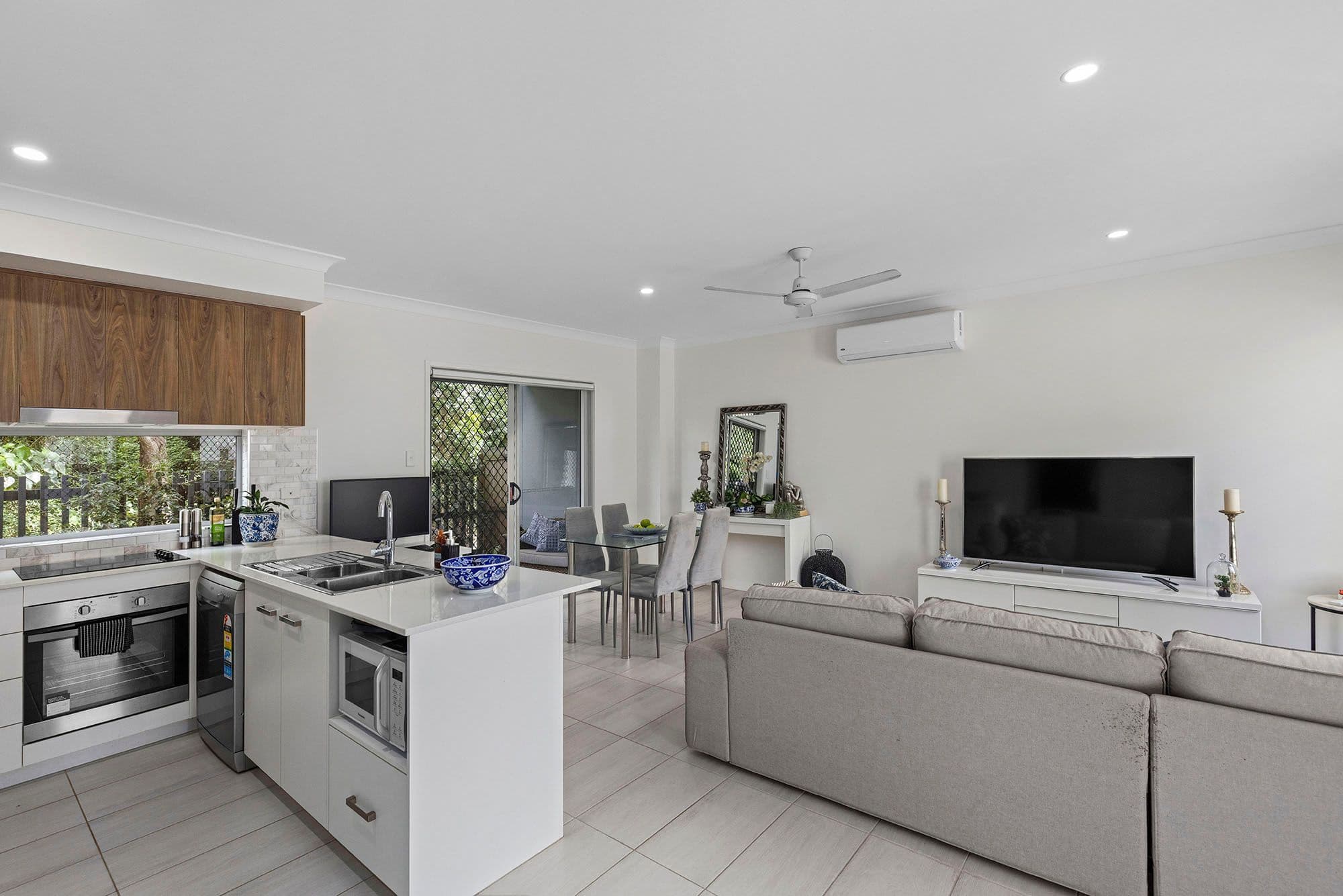 30 Creekside Terrace, Albany Creek QLD 4035, Albany Creek - Thumbnail 4