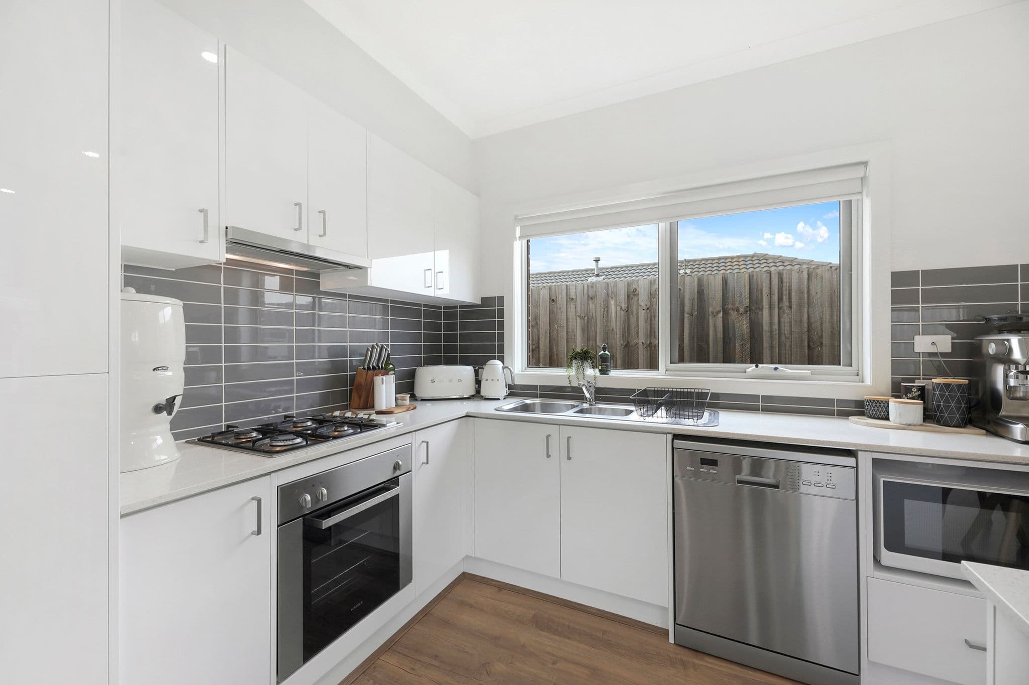 72 Railway Avenue, Garfield VIC 3814, Garfield - Thumbnail 2