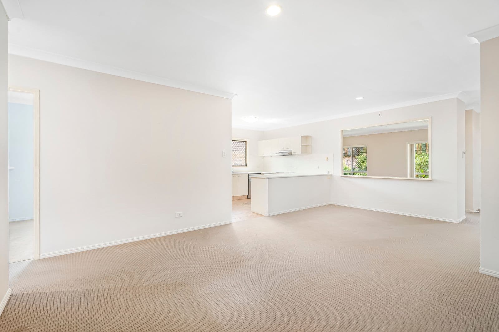 17 Water Gum Street, Elanora QLD 4221, Elanora - Thumbnail 3