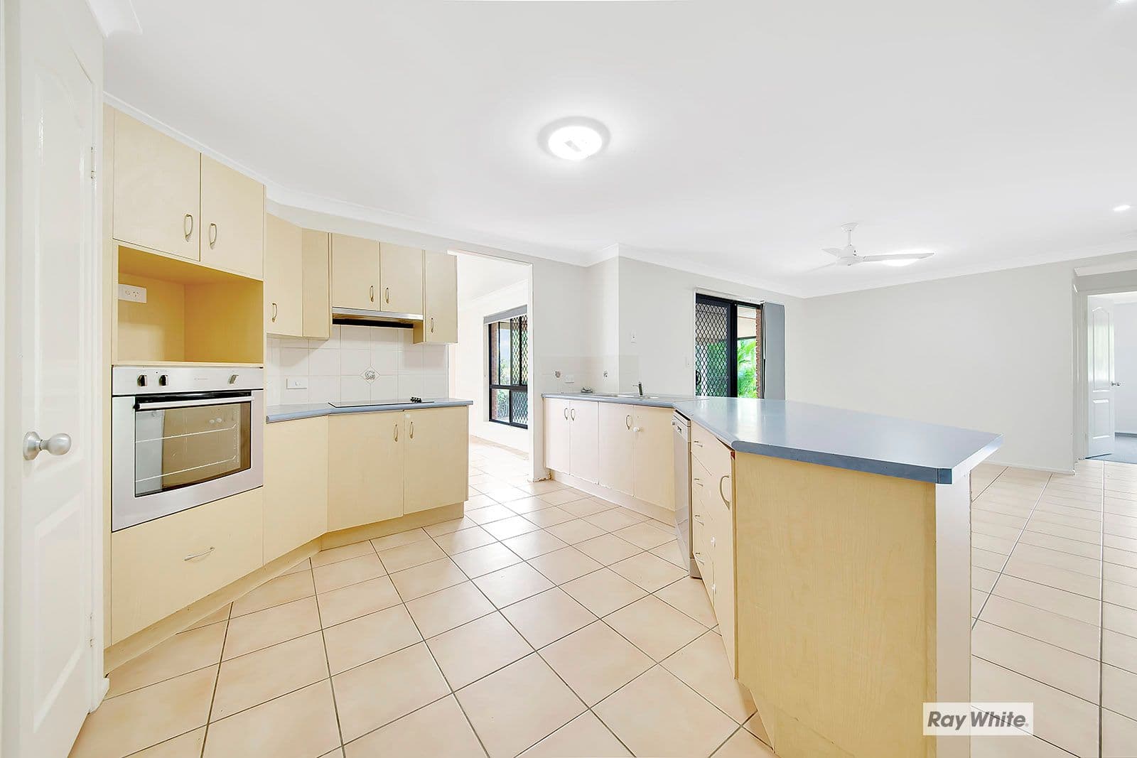 8 Setu Drive, Pacific Heights QLD 4703, Pacific Heights - Thumbnail 3