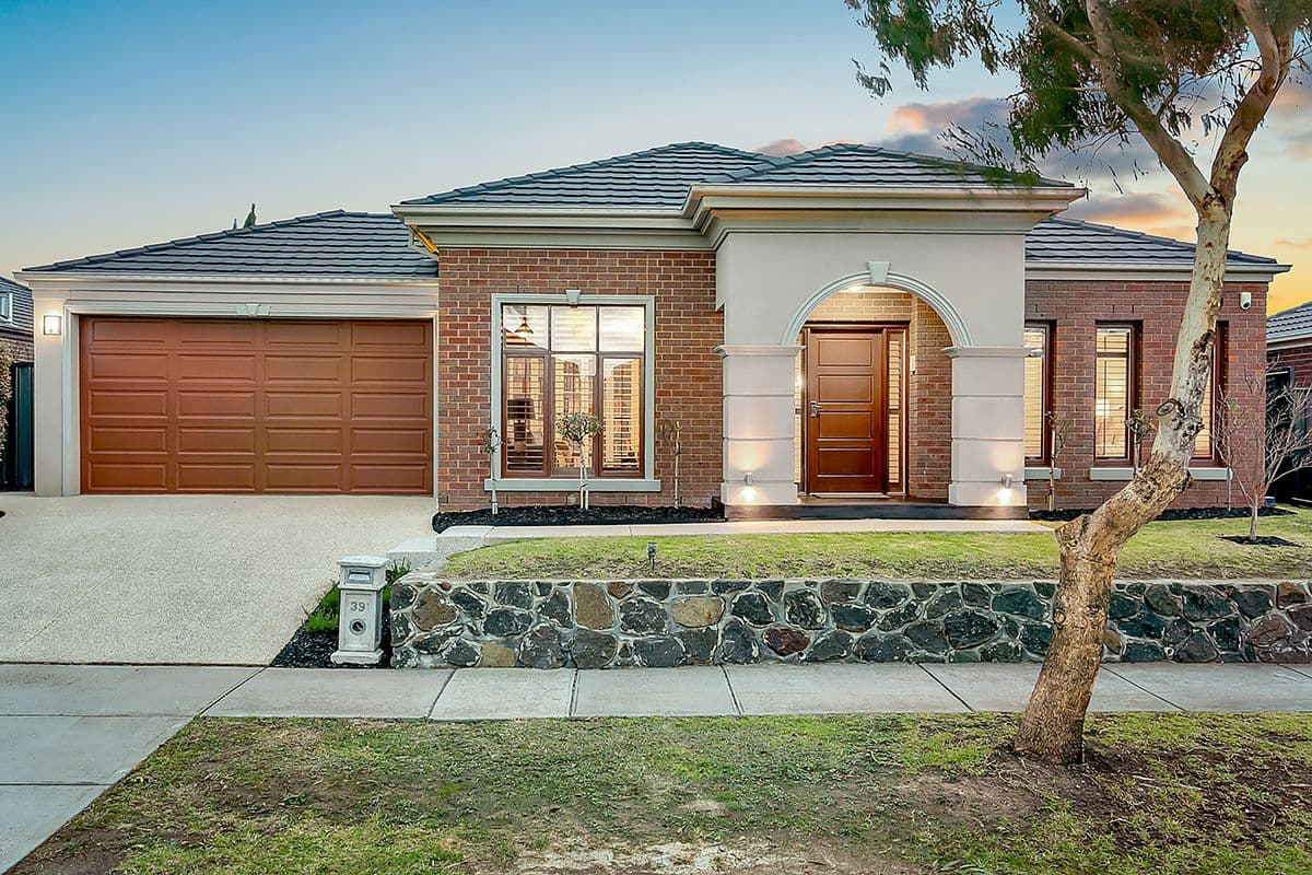 39 Northumberland Circuit, Craigieburn VIC 3064, Craigieburn - Thumbnail 2