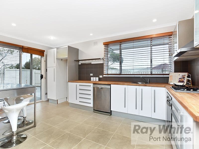 11 Constellation Street, Hallett Cove SA 5158, Hallett Cove - Thumbnail 4