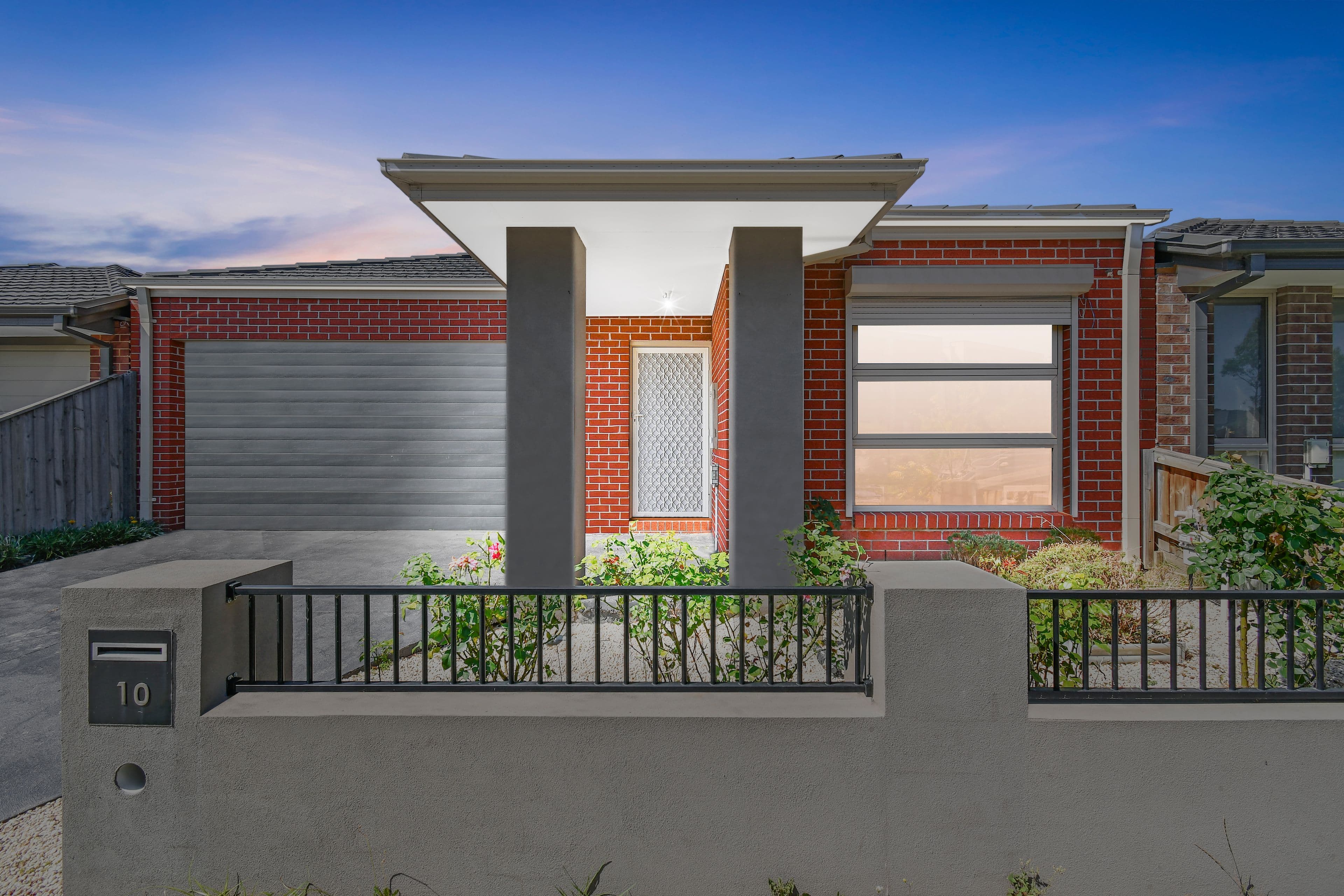 10 Woodbine Street, Pakenham VIC 3810, Pakenham - Image 1