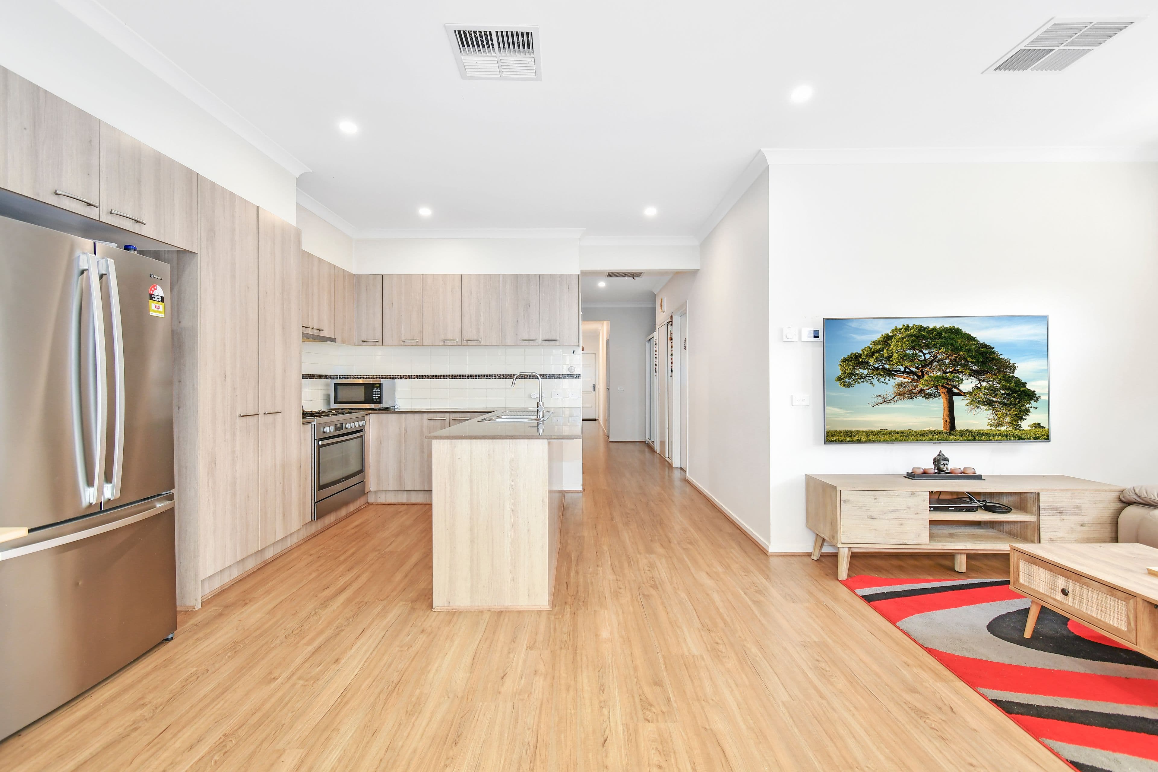 10 Woodbine Street, Pakenham VIC 3810, Pakenham - Thumbnail 3