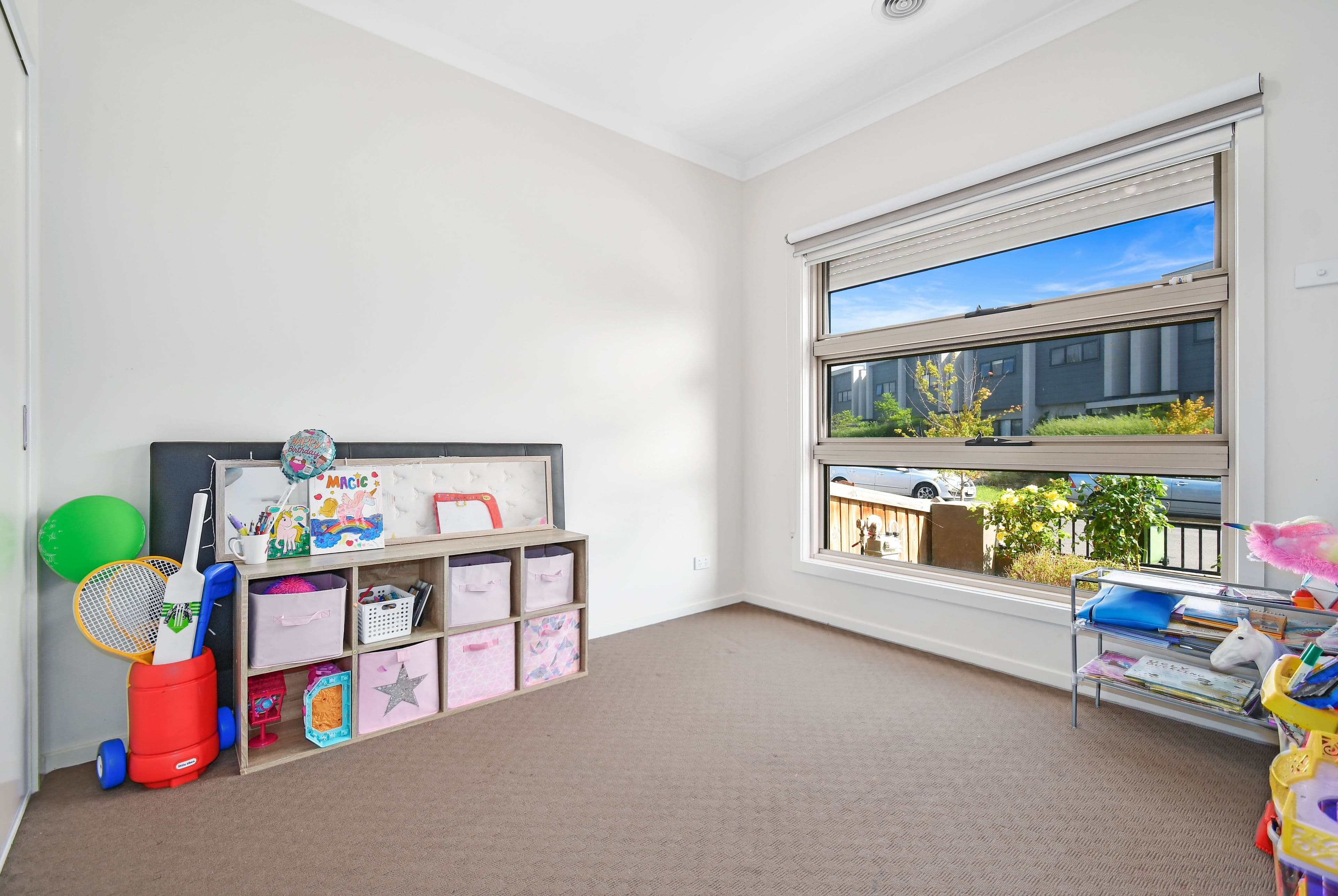 10 Woodbine Street, Pakenham VIC 3810, Pakenham - Thumbnail 8