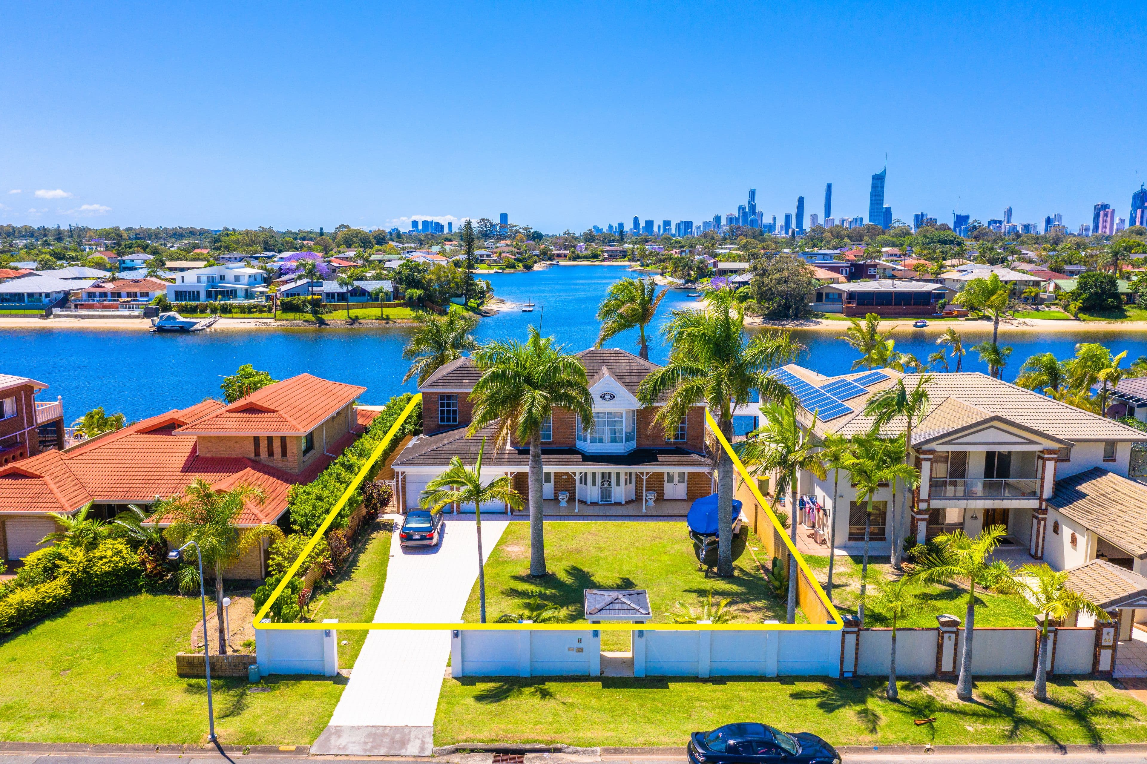 64 Waitomo Street, Broadbeach Waters QLD 4218, Broadbeach Waters - Thumbnail 2