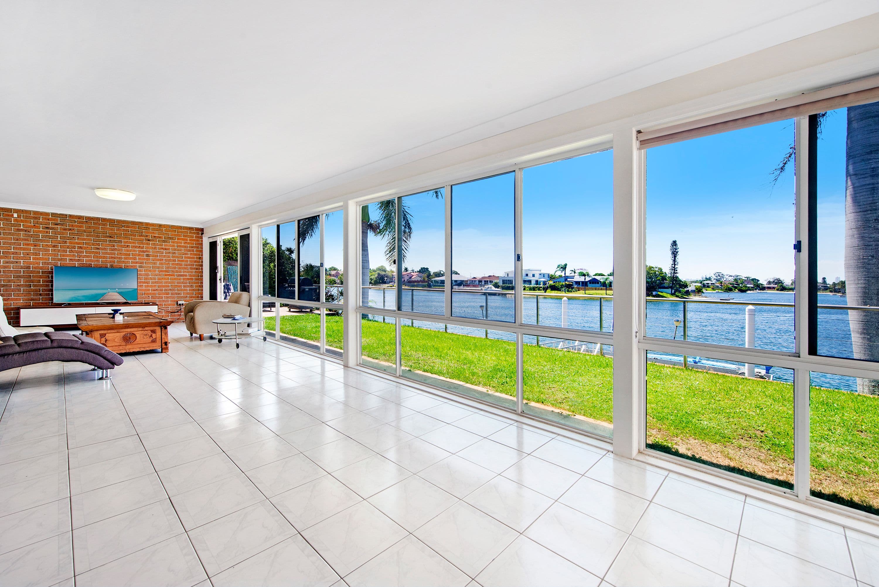64 Waitomo Street, Broadbeach Waters QLD 4218, Broadbeach Waters - Thumbnail 5