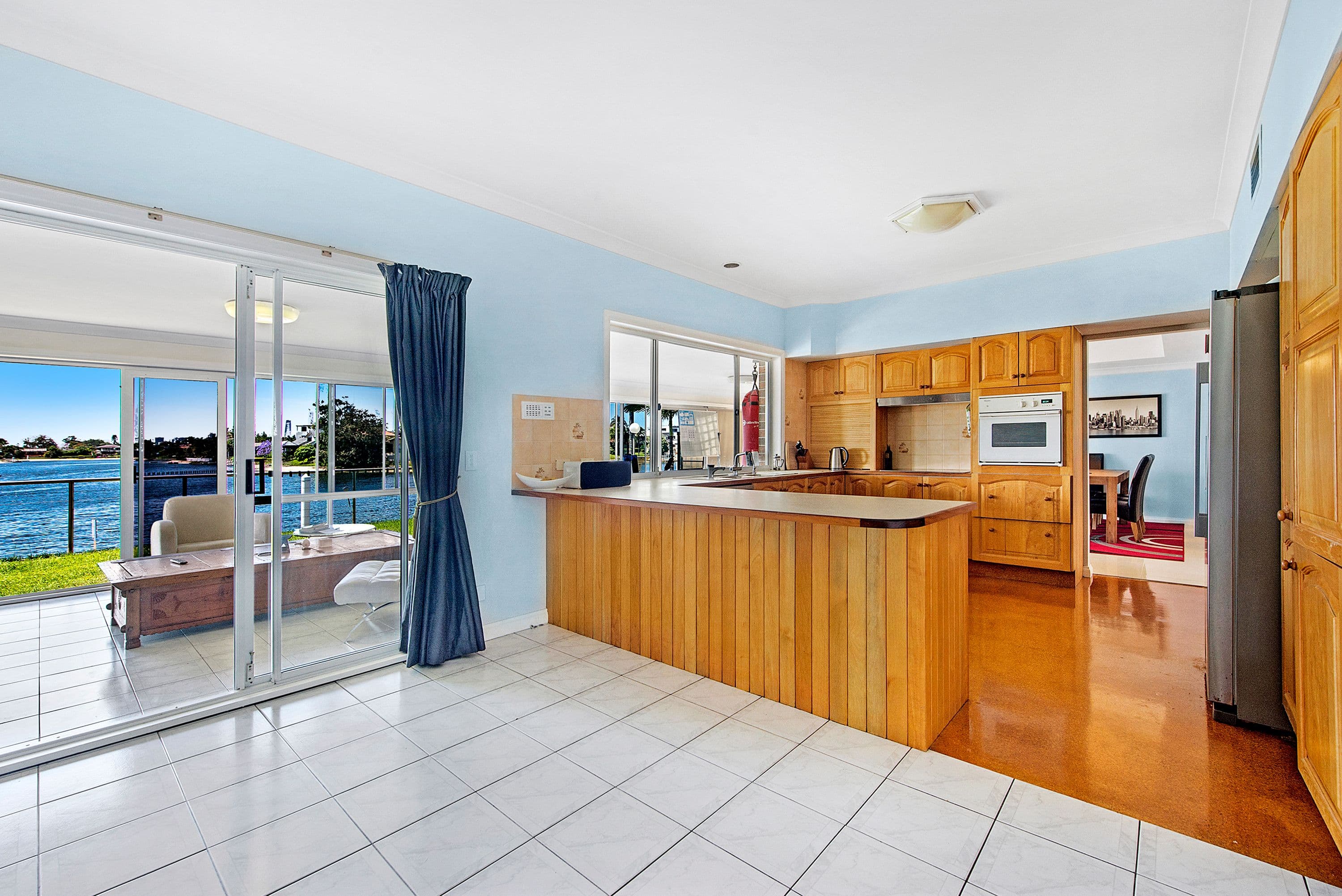 64 Waitomo Street, Broadbeach Waters QLD 4218, Broadbeach Waters - Thumbnail 7