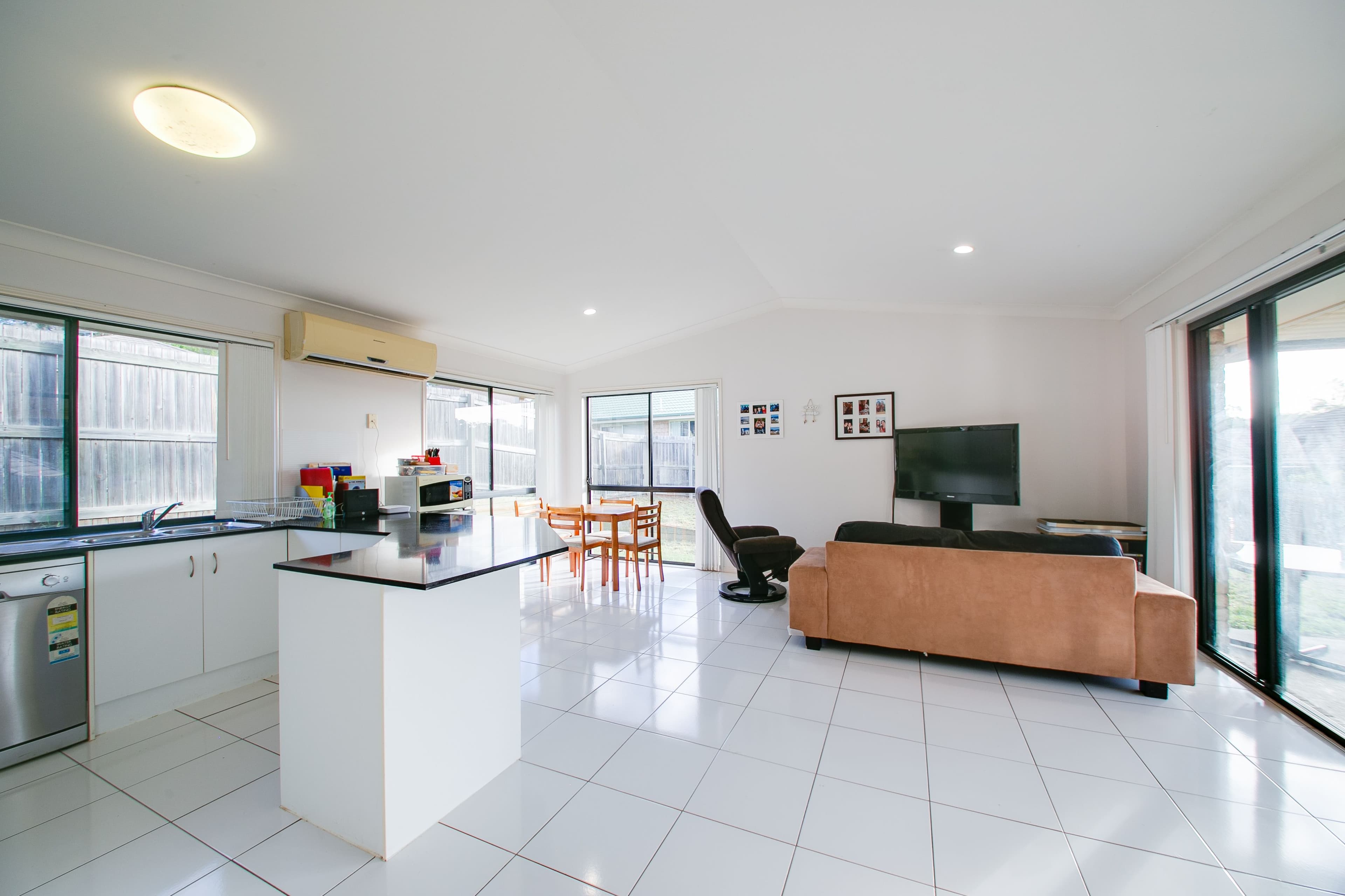 6 Neumann Place, Leichhardt QLD 4305, Leichhardt - Image 1