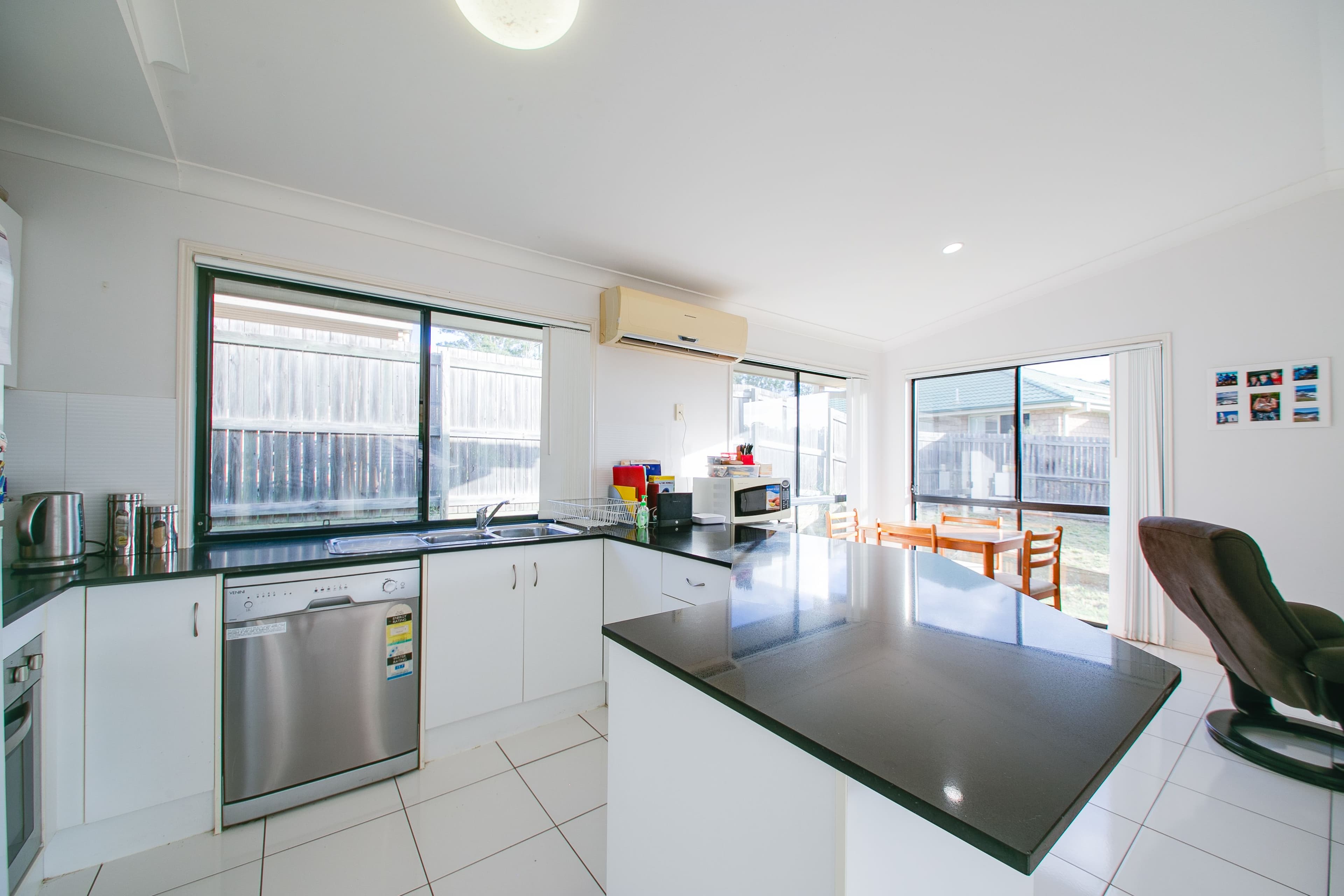 6 Neumann Place, Leichhardt QLD 4305, Leichhardt - Thumbnail 2