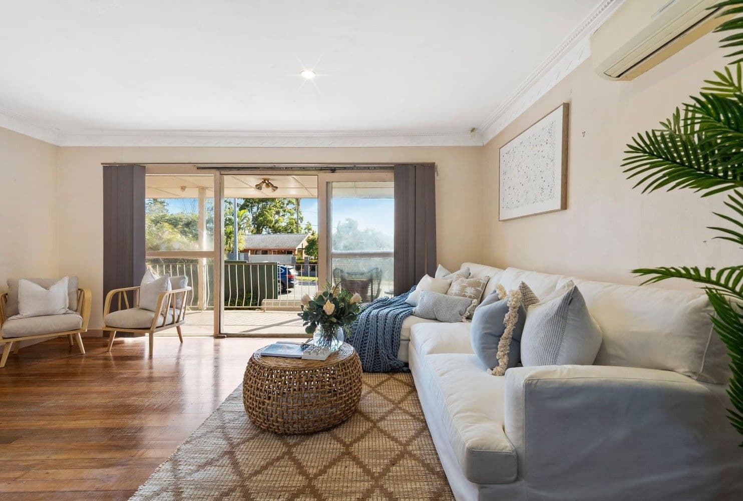 779 Cavendish Road, Holland Park QLD 4121, Holland Park - Thumbnail 2