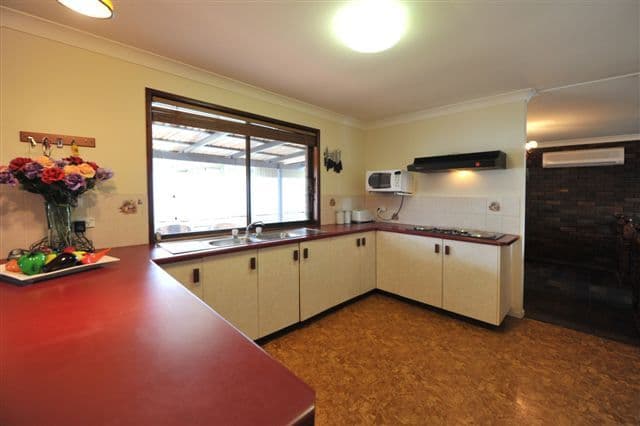 3 Lindemann Court, WILSONTON QLD 4350, Wilsonton Heights - Thumbnail 4