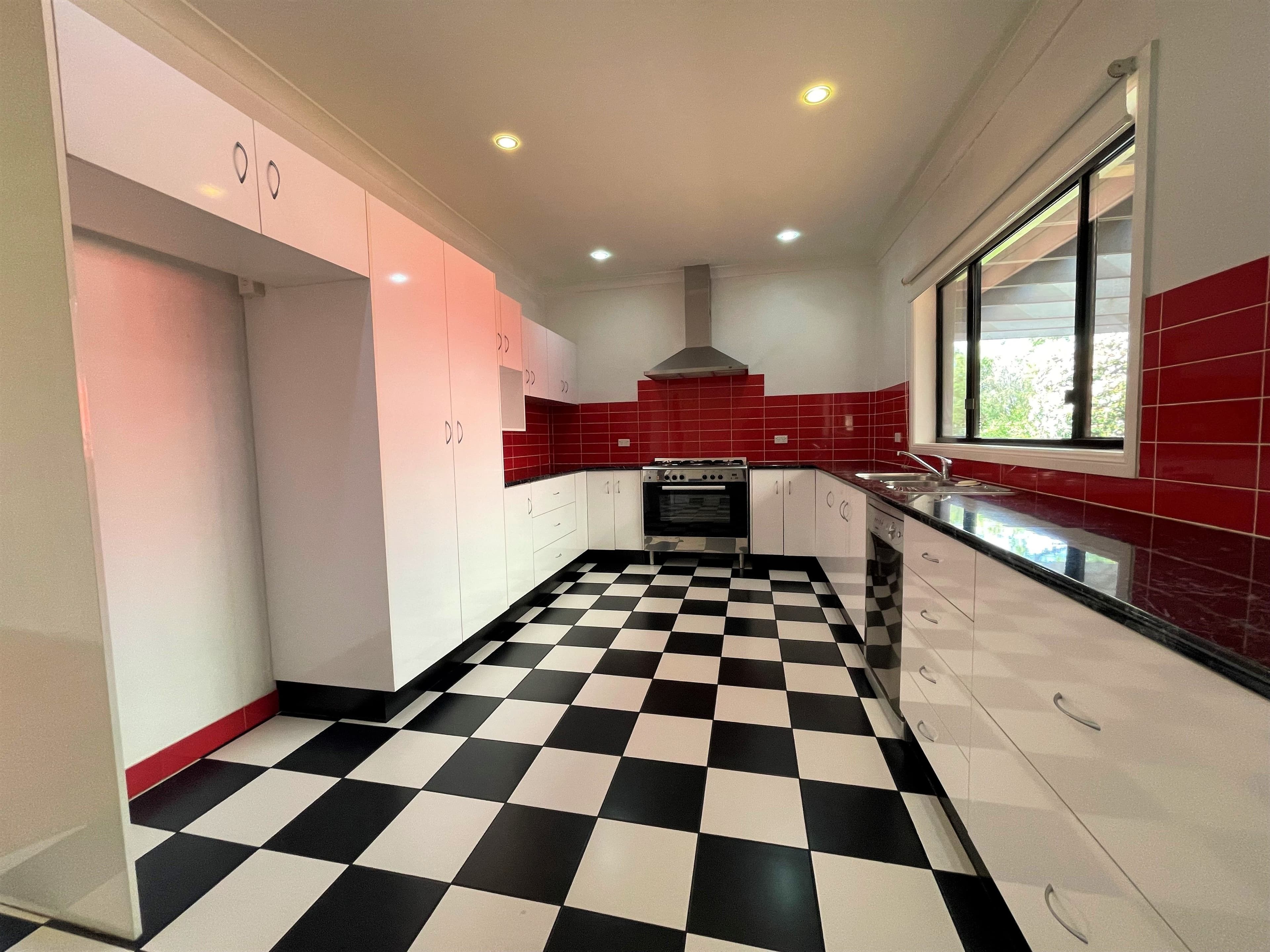 22 Cowper Street, Young NSW 2594, Young - Thumbnail 2