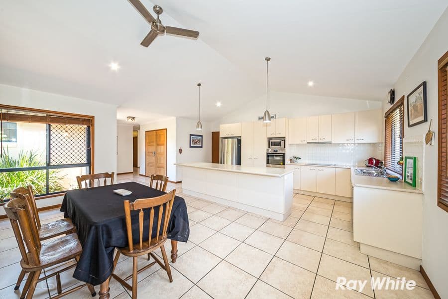 138 Carpenter Way, Sandstone Point QLD 4511, Sandstone Point - Thumbnail 3