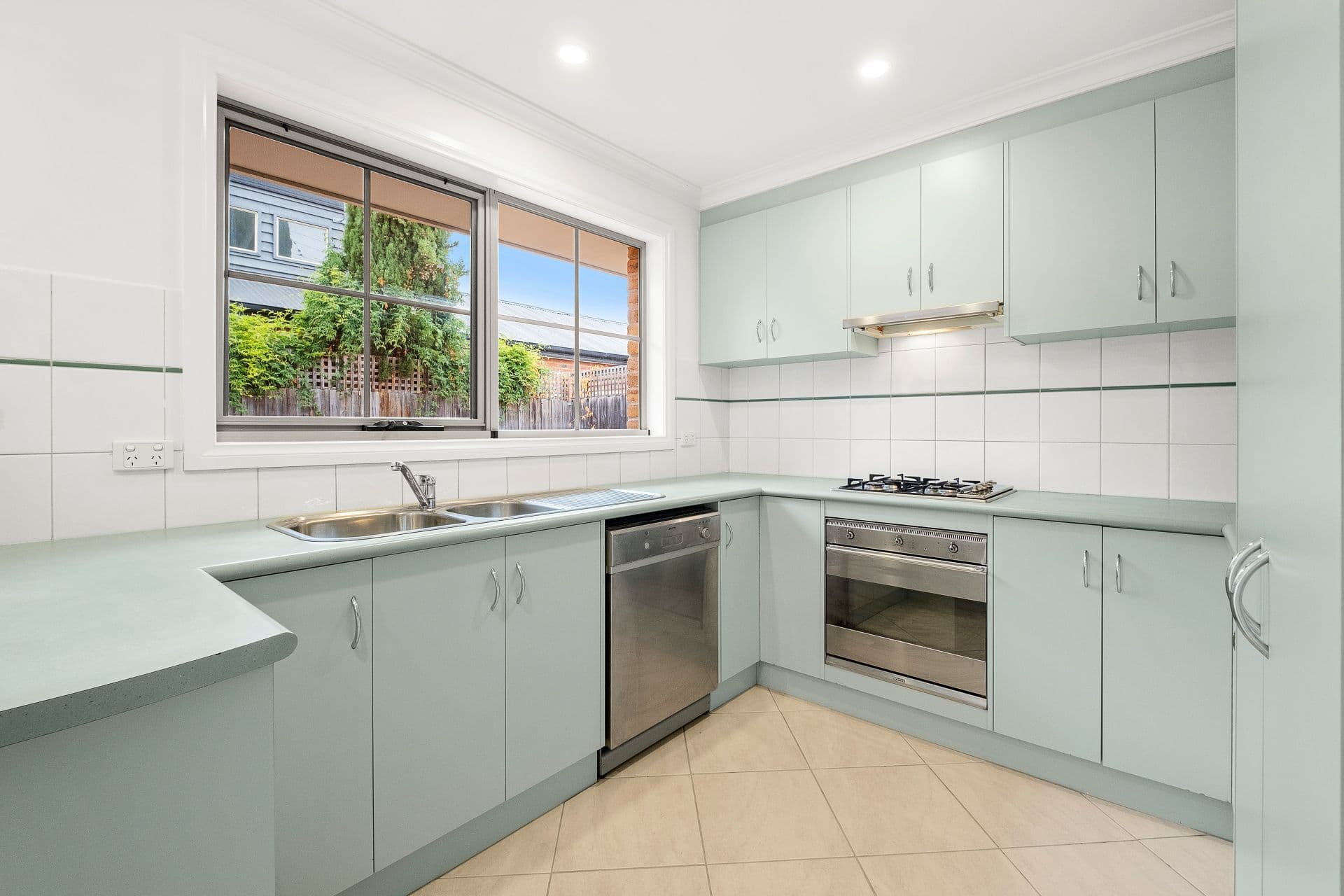 135 Woods Street, Newport VIC 3015, Newport - Thumbnail 7