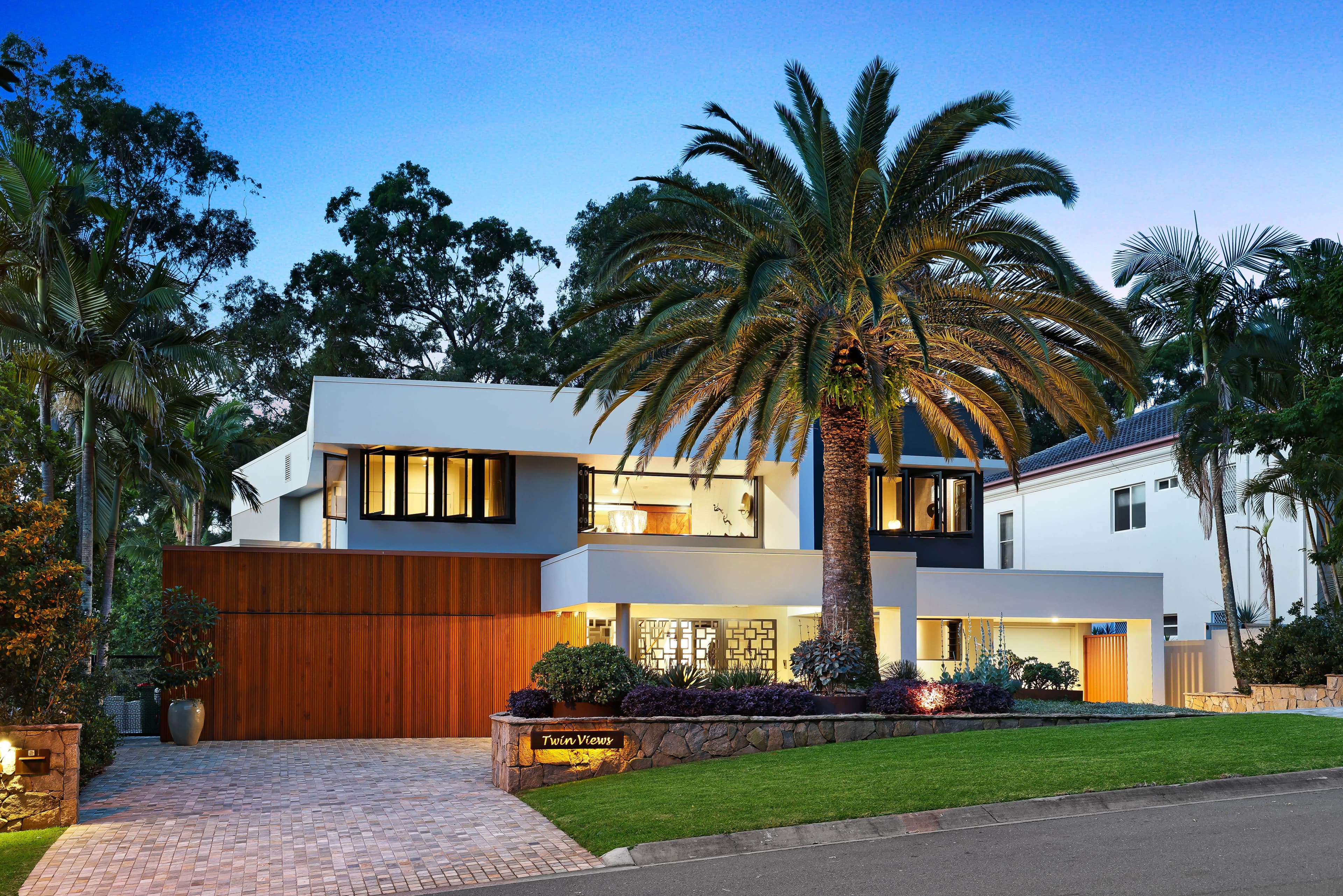 18 Jarvis Place, Arundel QLD 4214, Arundel - Image 1