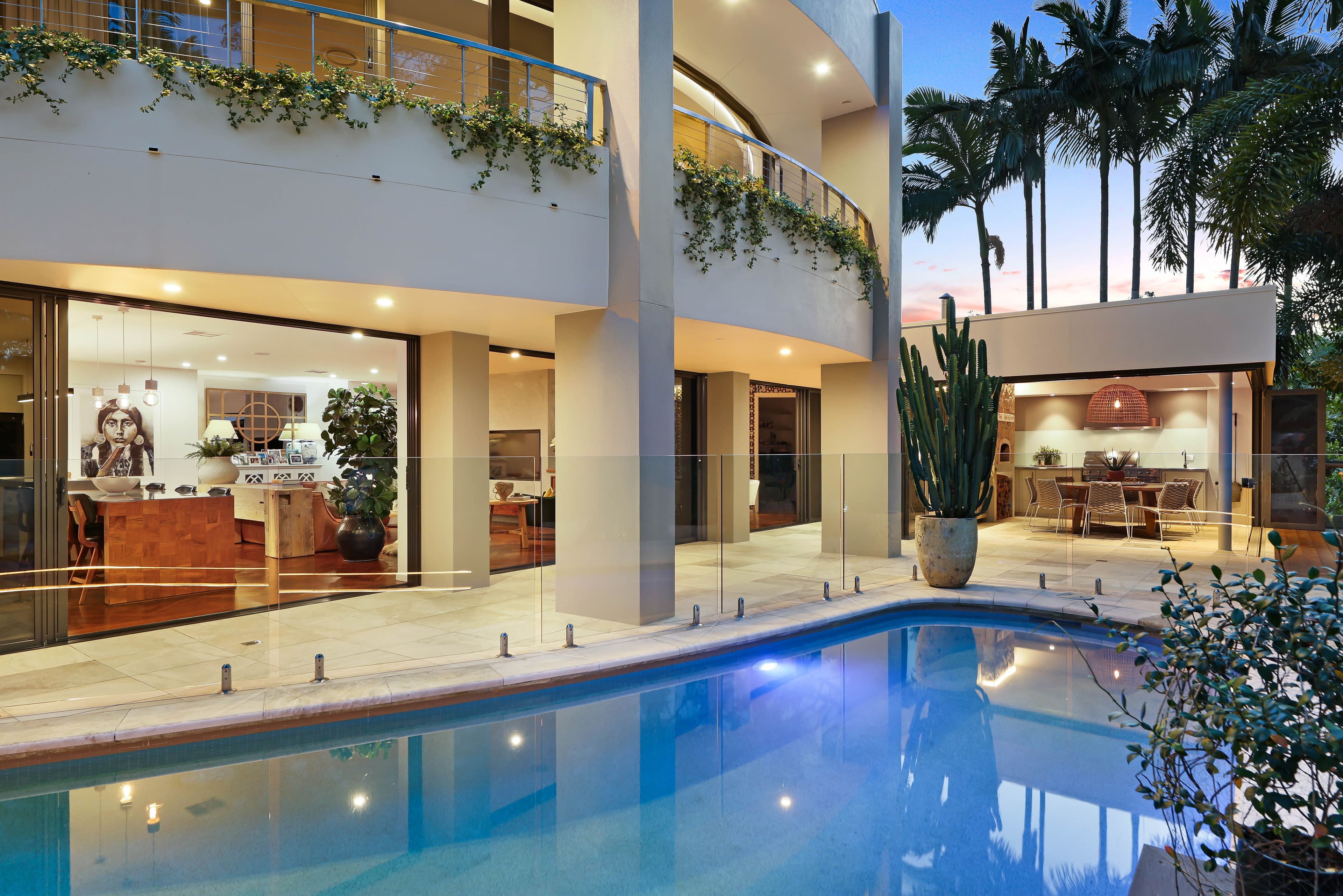 18 Jarvis Place, Arundel QLD 4214, Arundel - Thumbnail 2