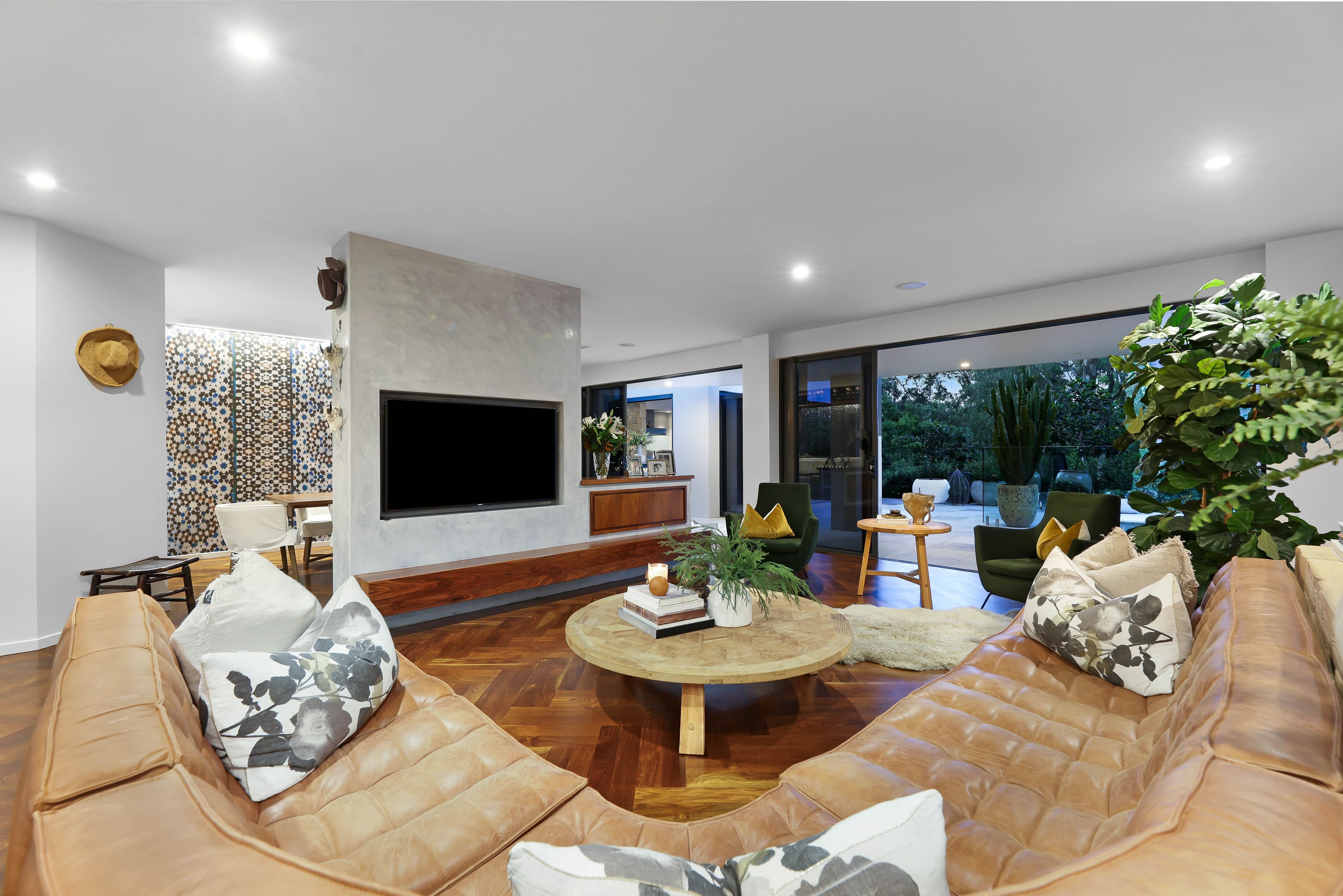 18 Jarvis Place, Arundel QLD 4214, Arundel - Thumbnail 3