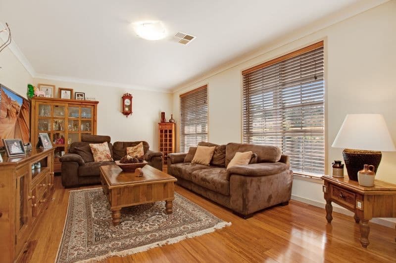 6 Golden Ash Drive, ABERGLASSLYN NSW 2320, Aberglasslyn - Thumbnail 2