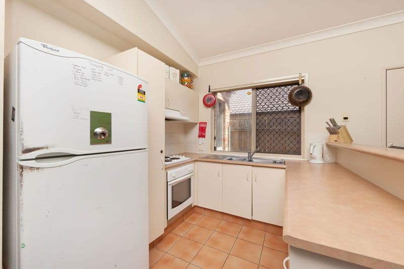 26 Sugarloaf Street, FOREST LAKE QLD 4078, Forest Lake - Thumbnail 2