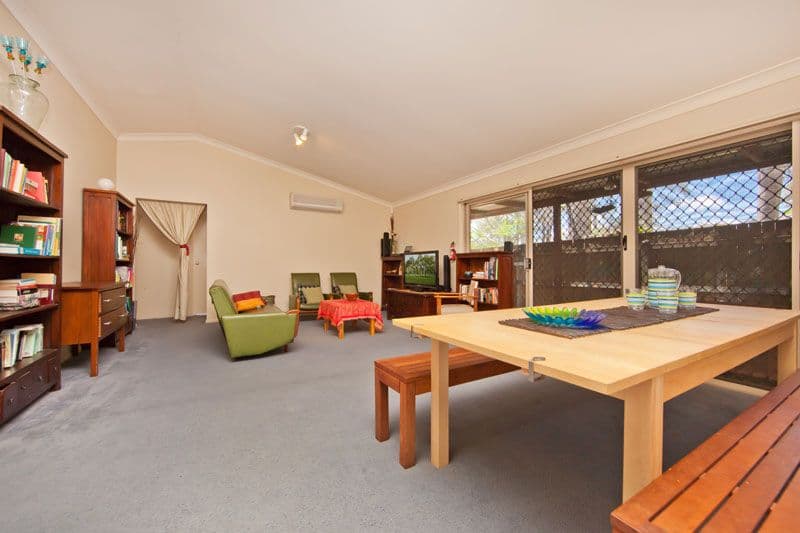 26 Sugarloaf Street, FOREST LAKE QLD 4078, Forest Lake - Thumbnail 4