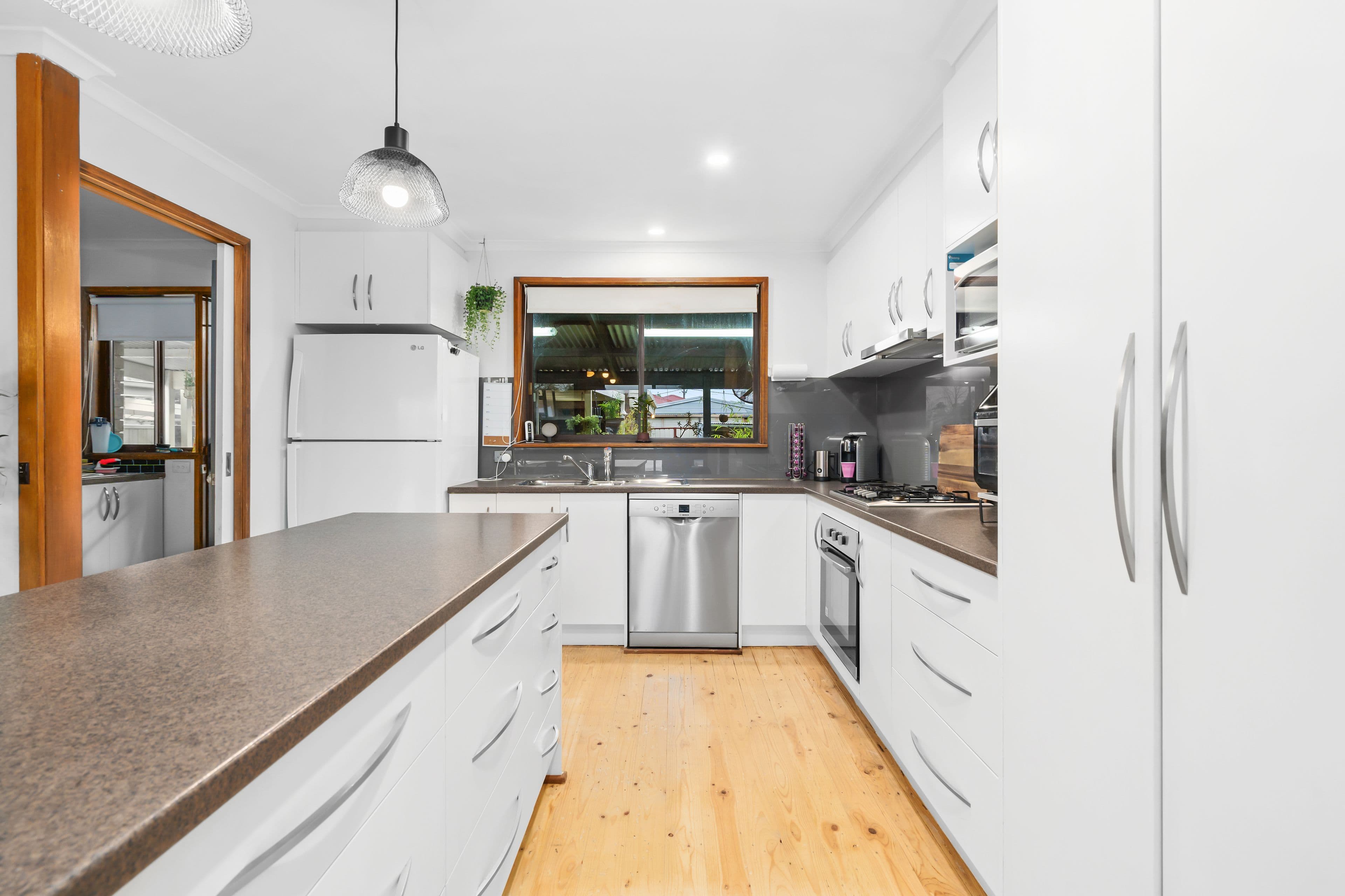 27 Gael Court, Mernda VIC 3754, Mernda - Thumbnail 2