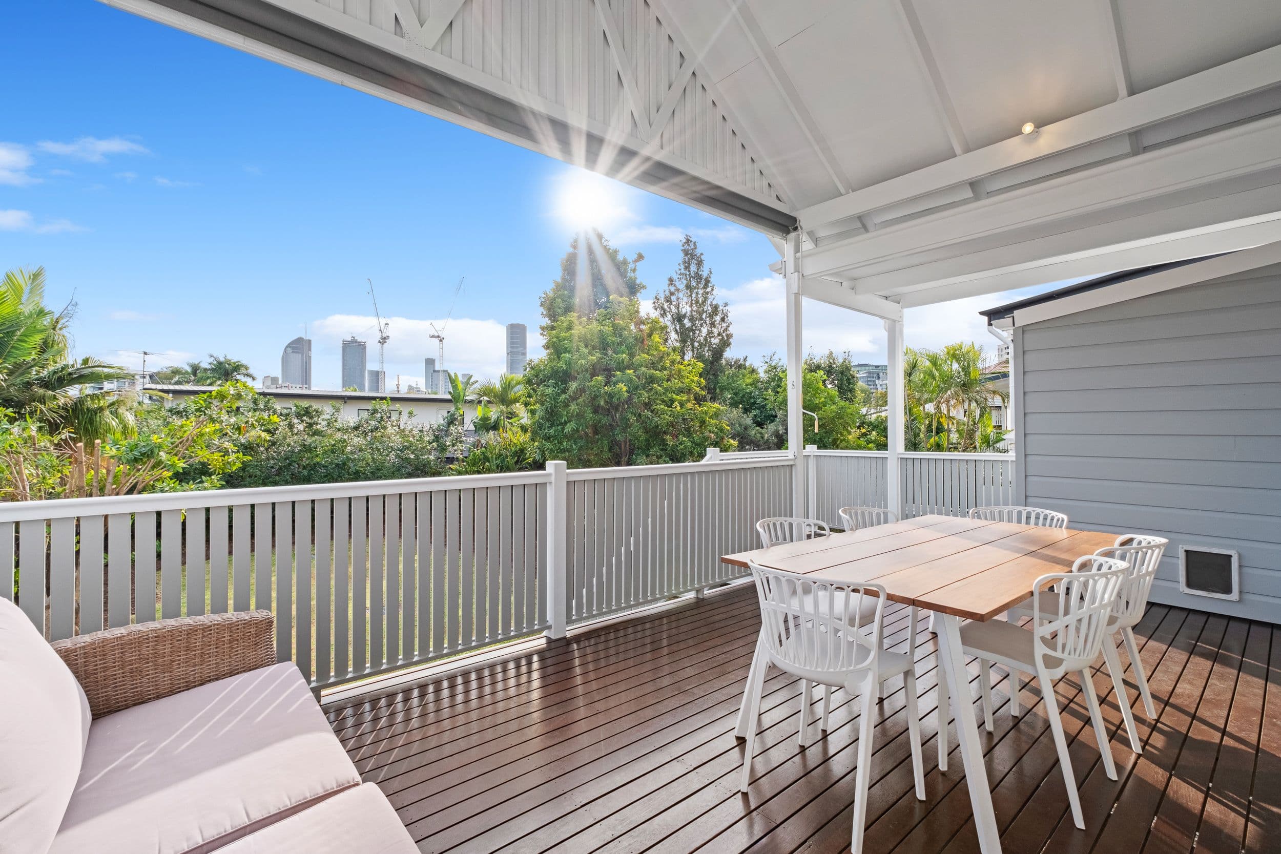 27 Rosina Street, Kangaroo Point QLD 4169, Kangaroo Point - Image 1