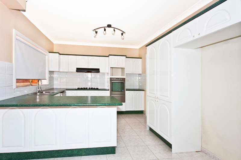 12 Earl Place, CECIL HILLS NSW 2171, Cecil Hills - Thumbnail 2