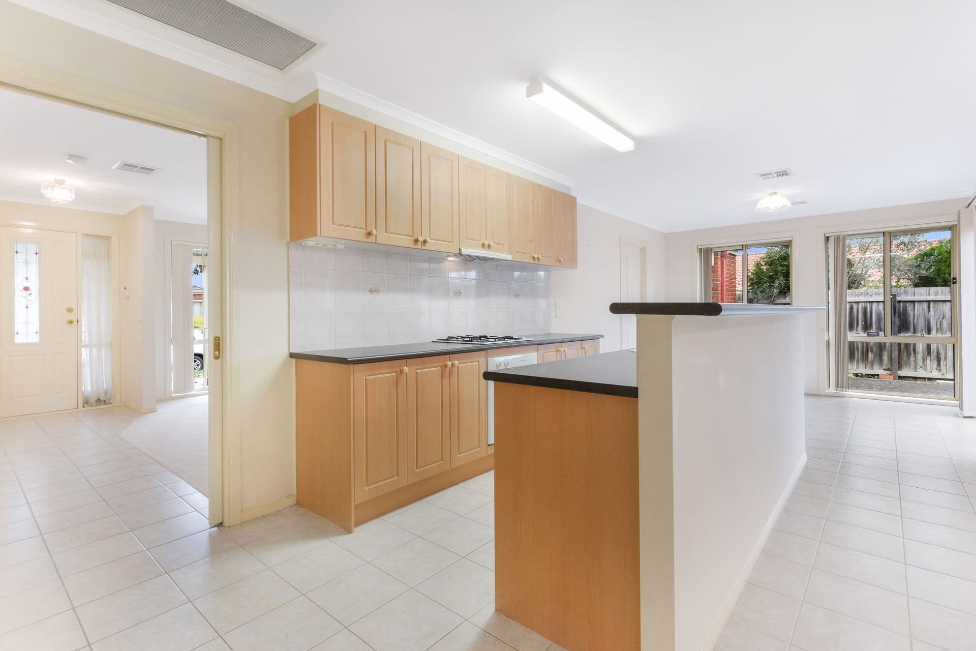 19 Glenisla Way, Berwick VIC 3806, Berwick - Thumbnail 5
