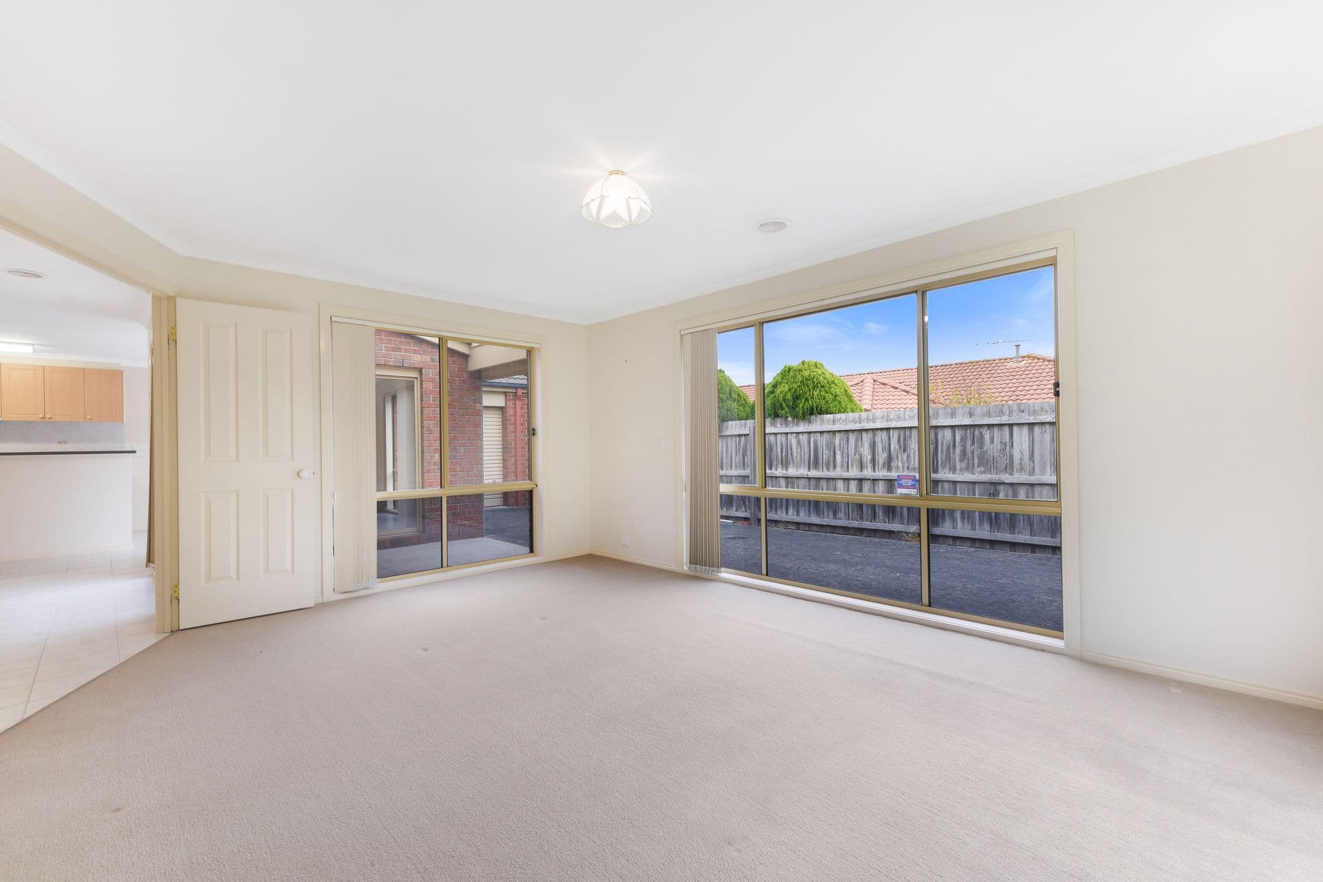 19 Glenisla Way, Berwick VIC 3806, Berwick - Thumbnail 8