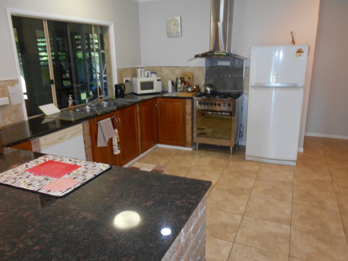 16 Trevally Street, Taylors Beach, QLD, Taylors Beach - Thumbnail 2