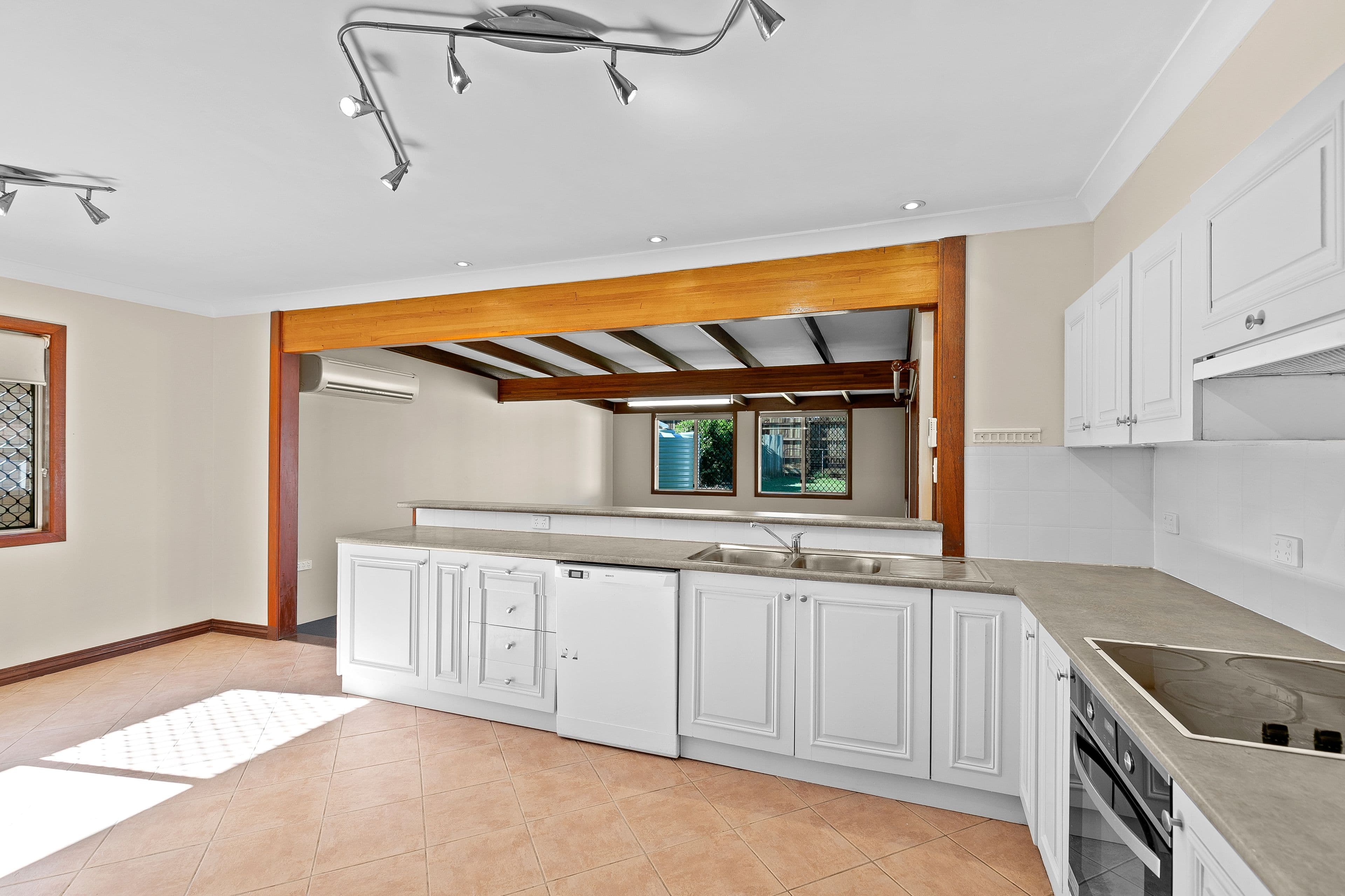 5 Lacaze Street, Wilsonton QLD 4350, Wilsonton - Thumbnail 3