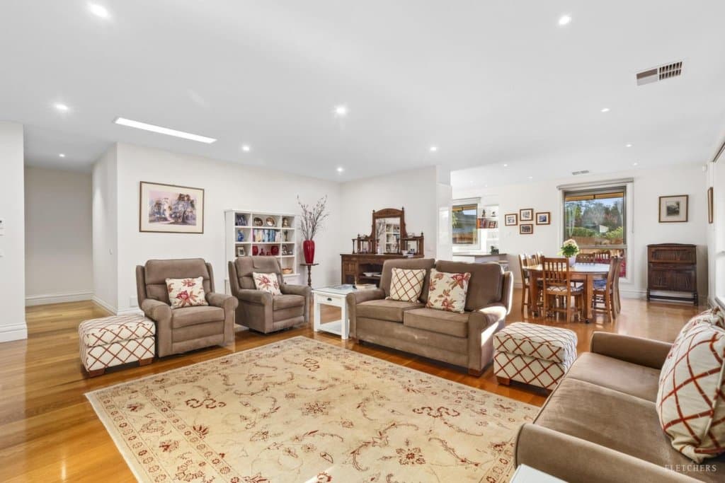 2/15 Tyrrell Avenue, Blackburn - Thumbnail 2