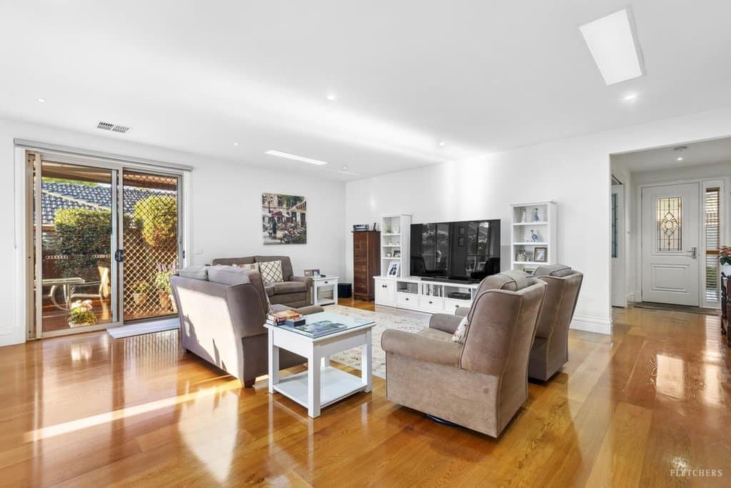 2/15 Tyrrell Avenue, Blackburn - Thumbnail 3