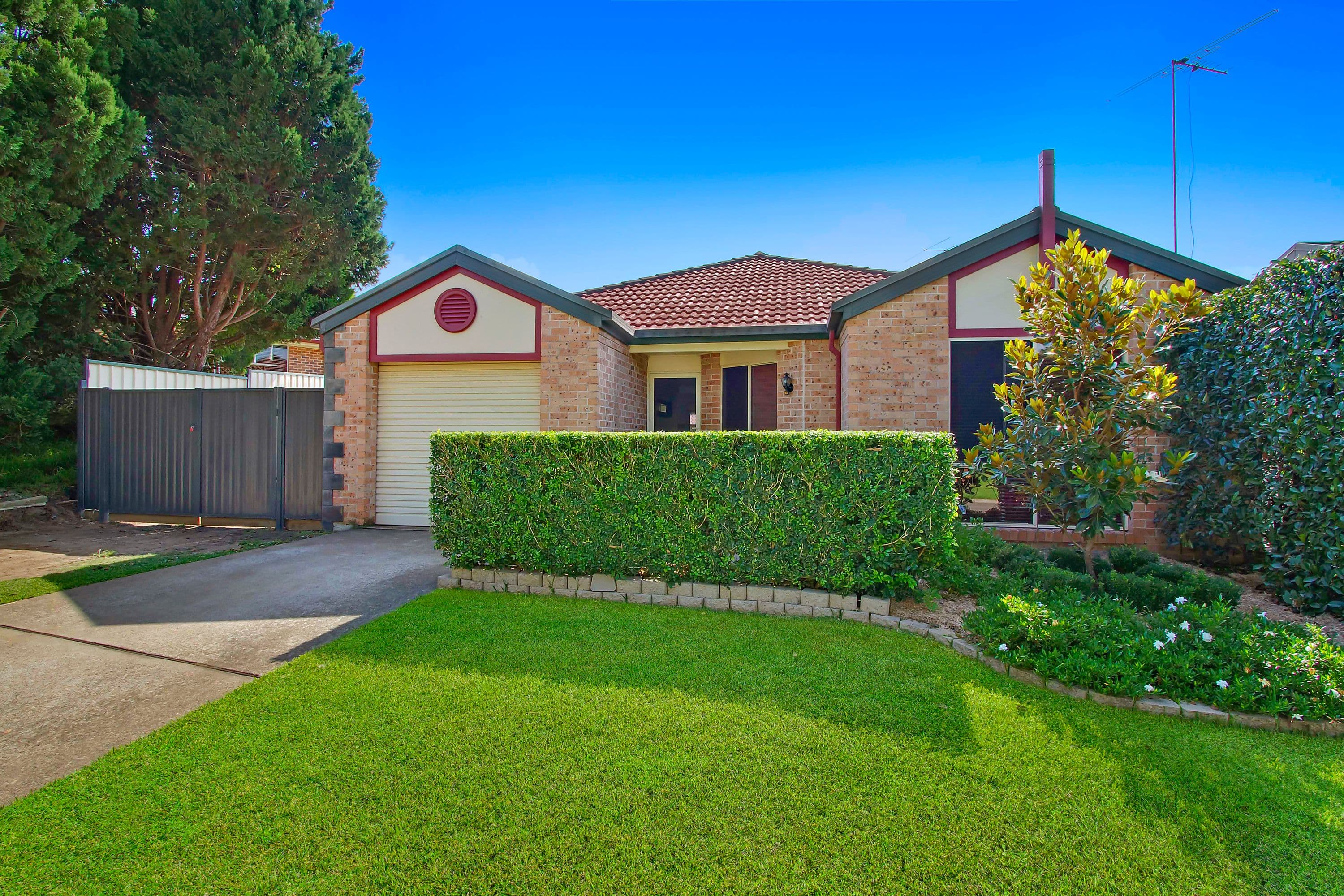 14 Fulton Place, North Richmond - Image 1