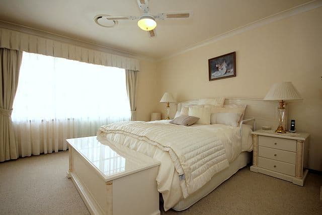 2 Pennington Avenue, GEORGES HALL NSW 2198, Georges Hall - Thumbnail 7